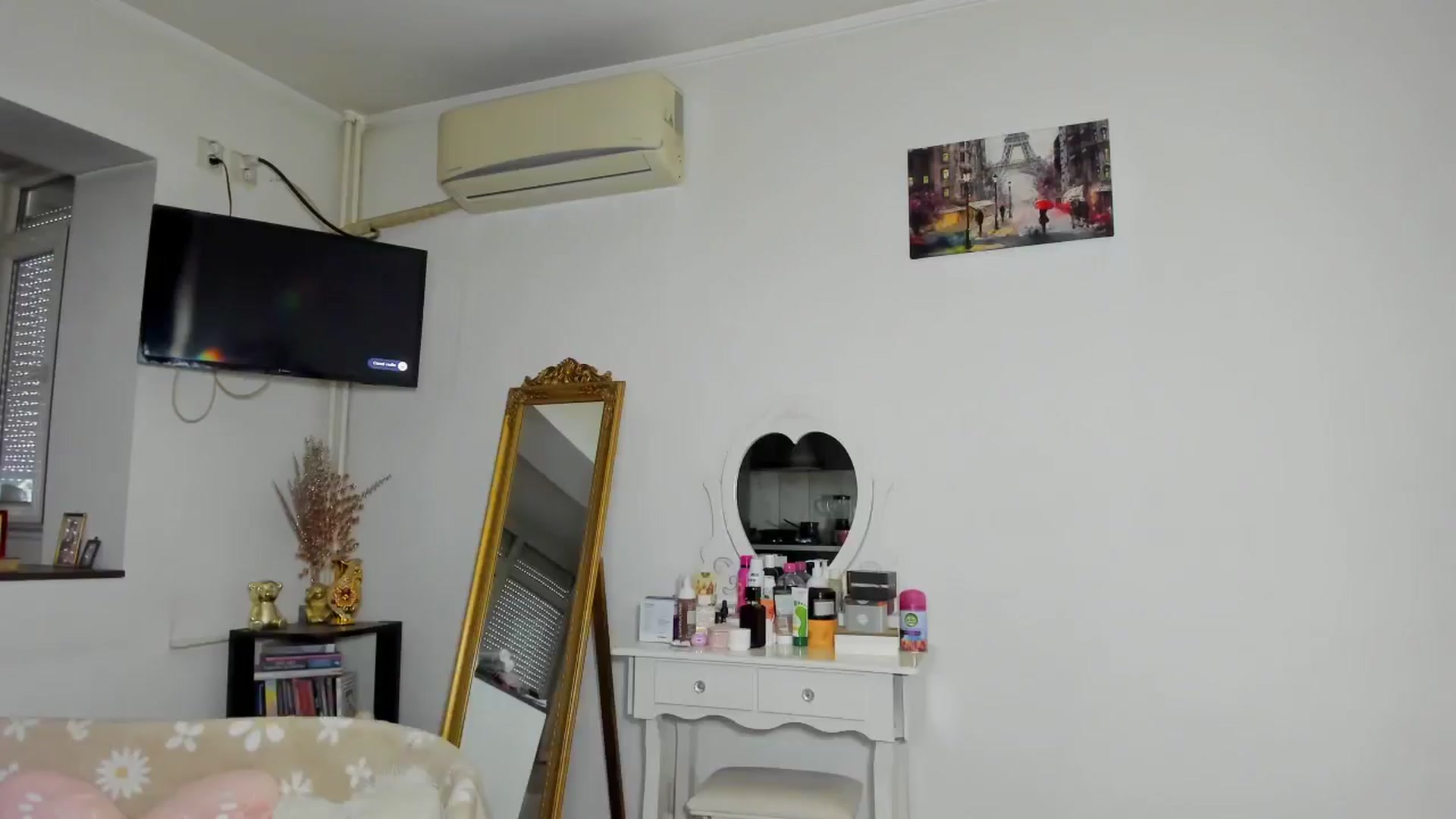 Gallery image thumbnail from MISS_JOY99's myfreecams stream on, 04/29/2026, 09:36 image 15 of 20