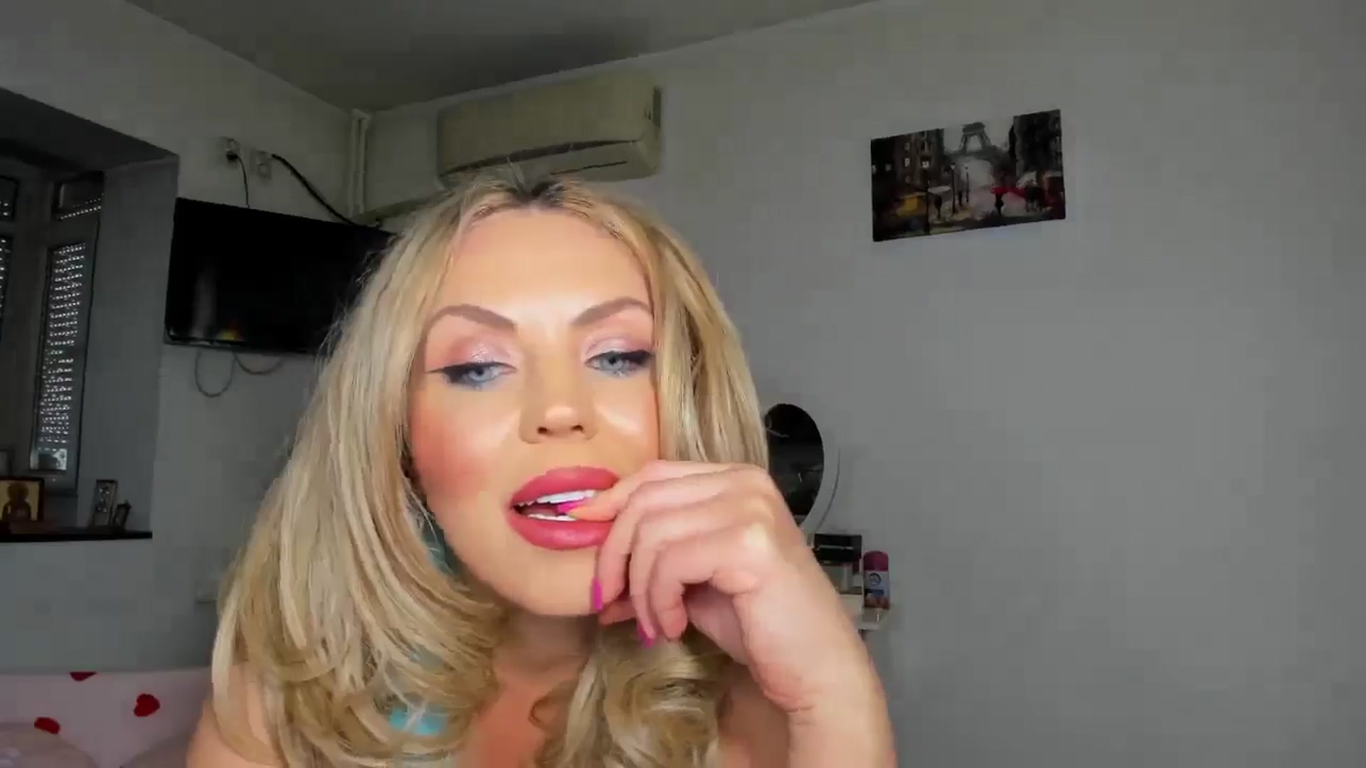 Gallery image thumbnail from MISS_JOY99's myfreecams stream on, 05/03/2026, 11:38 image 5 of 20