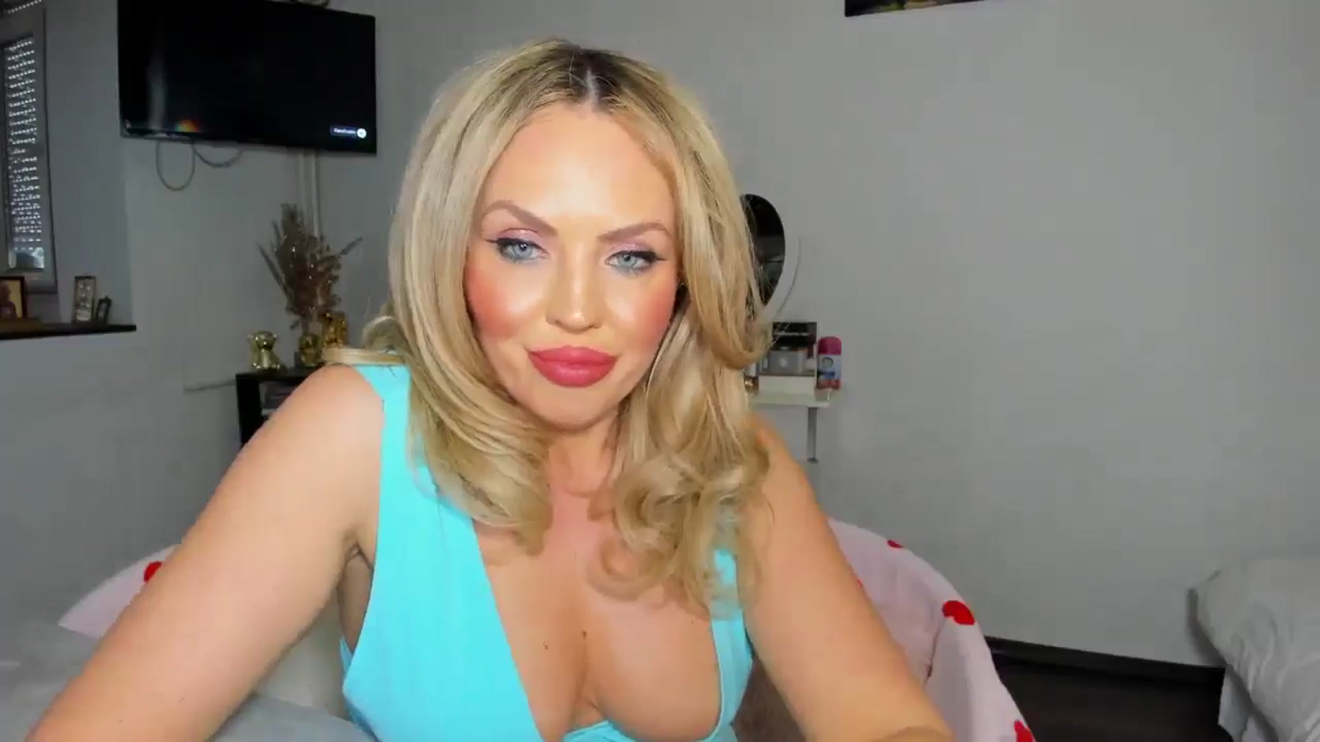 Gallery image thumbnail from MISS_JOY99's myfreecams stream on, 05/03/2026, 11:38 image 10 of 20