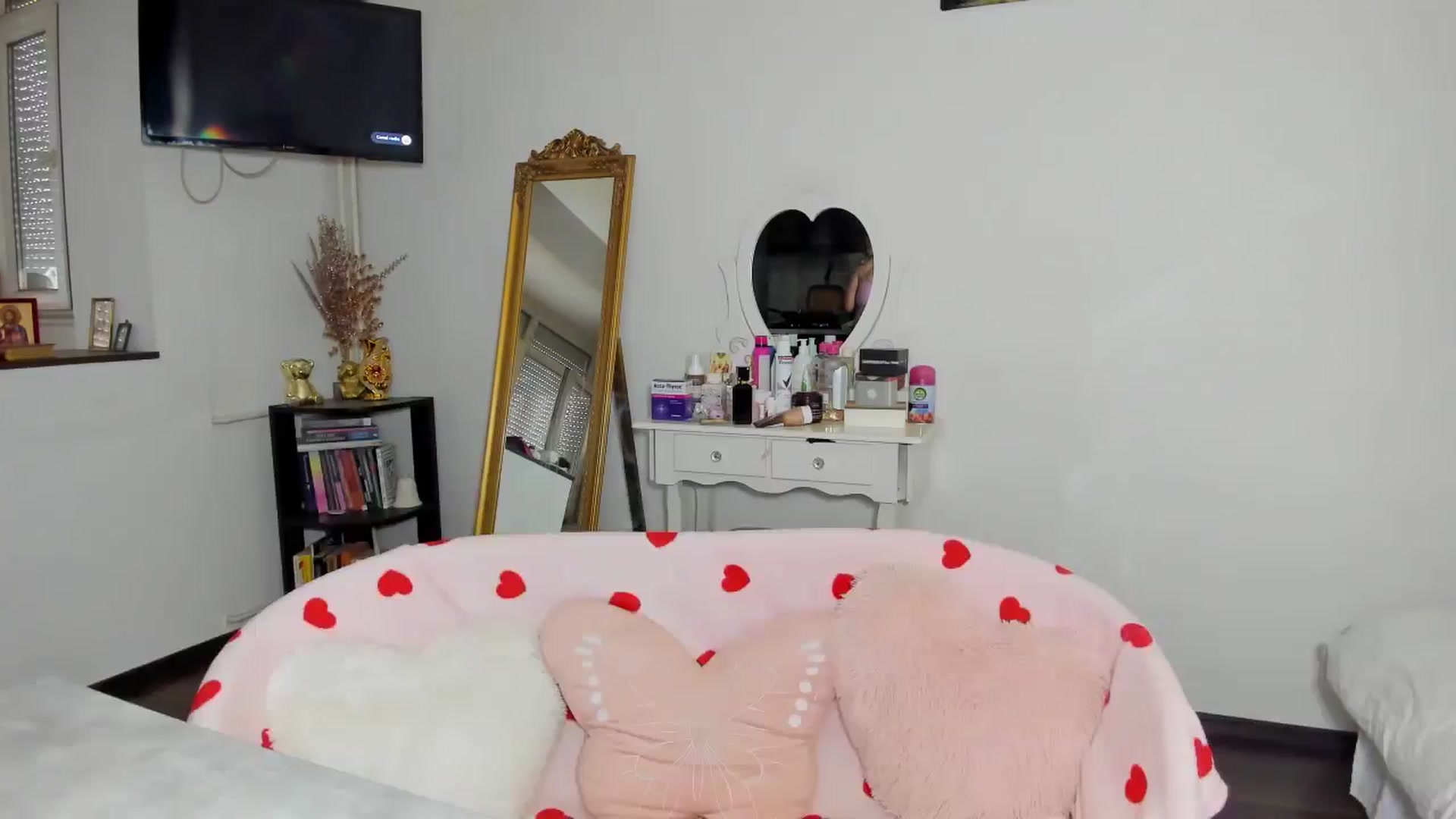 Gallery image thumbnail from MISS_JOY99's myfreecams stream on, 05/03/2026, 12:11 image 15 of 20