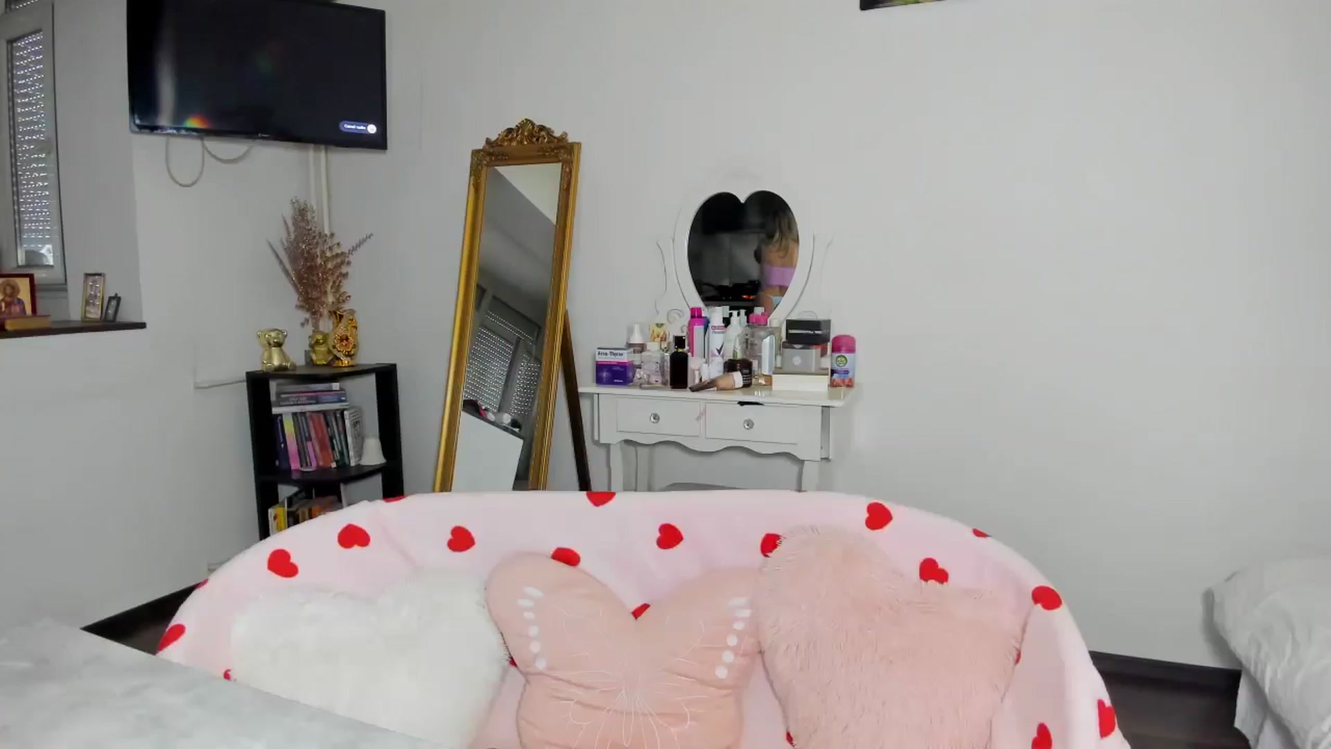 Gallery image thumbnail from MISS_JOY99's myfreecams stream on, 05/03/2026, 12:11 image 4 of 20