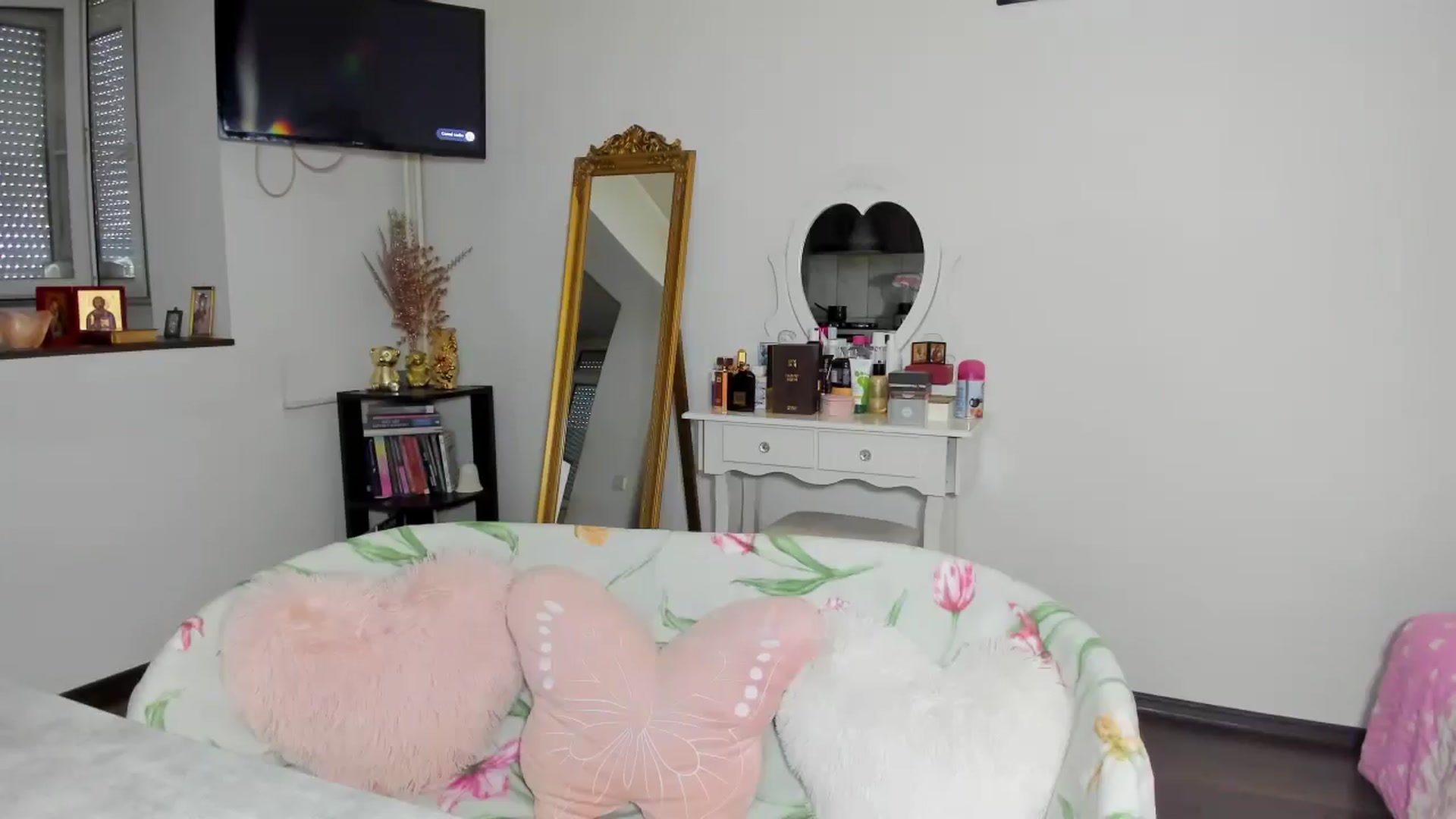 Gallery image thumbnail from MISS_JOY99's myfreecams stream on, 05/07/2026, 08:55 image 7 of 20
