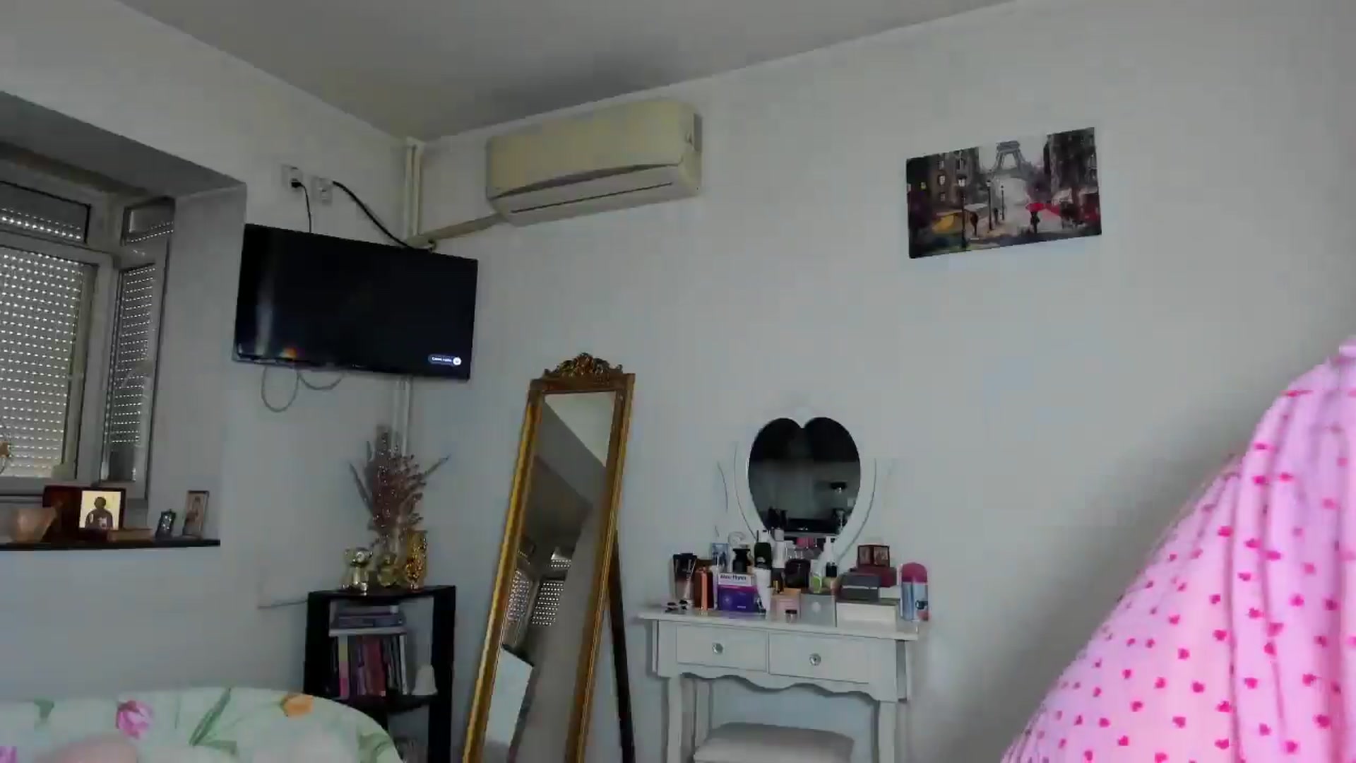 Gallery image thumbnail from MISS_JOY99's myfreecams stream on, 05/10/2026, 16:27 image 4 of 20