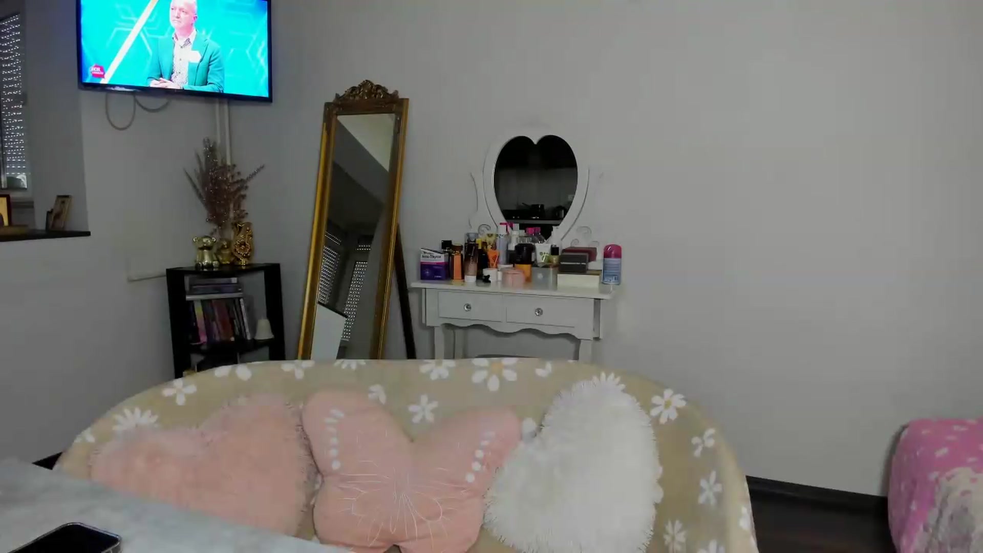 Gallery image thumbnail from MISS_JOY99's myfreecams stream on, 05/12/2026, 12:57 image 14 of 20