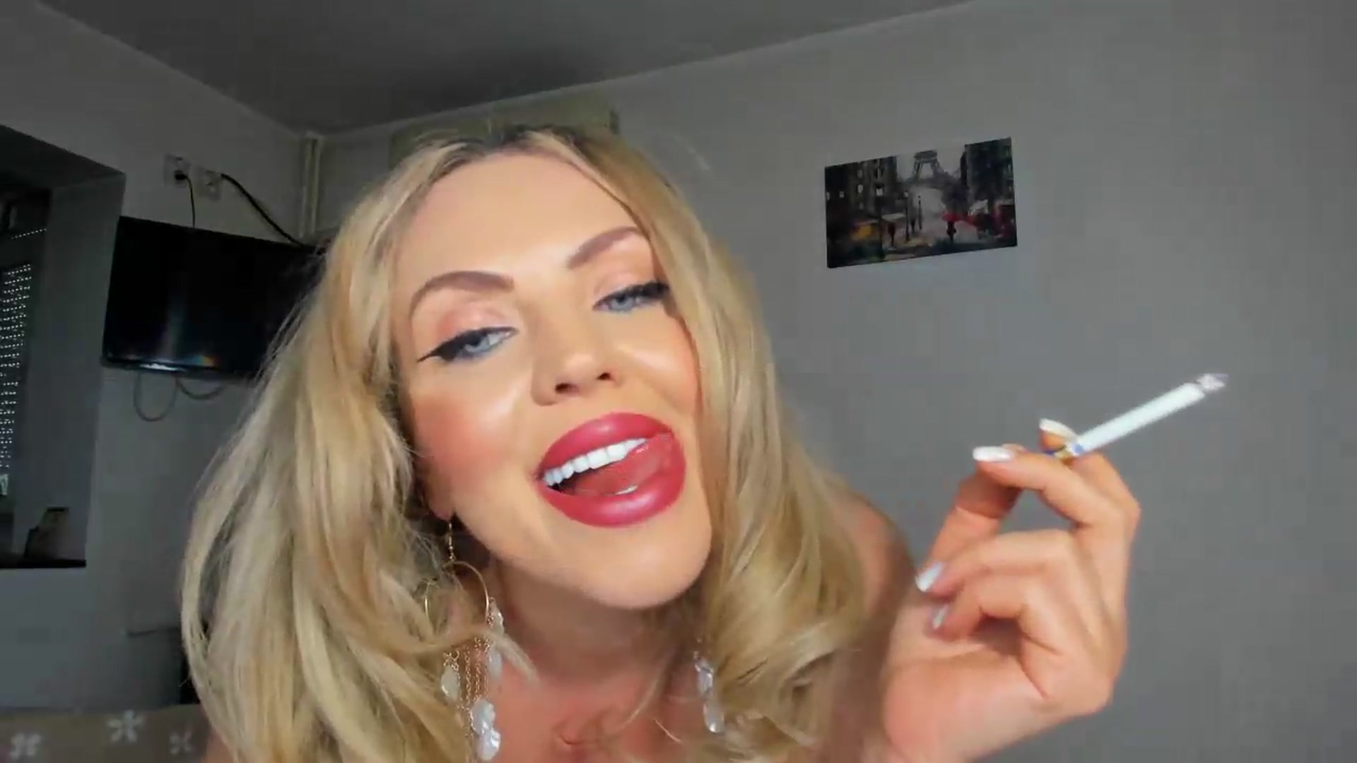 Gallery image thumbnail from MISS_JOY99's myfreecams stream on, 05/17/2026, 12:21 image 13 of 20