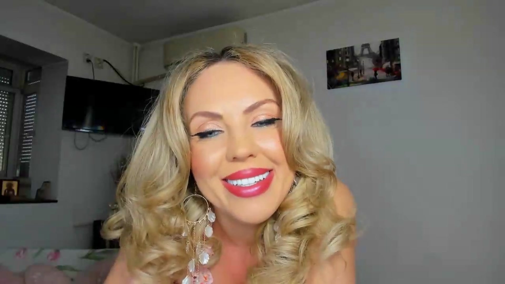 Gallery image thumbnail from MISS_JOY99's myfreecams stream on, 05/24/2026, 13:39 image 5 of 20