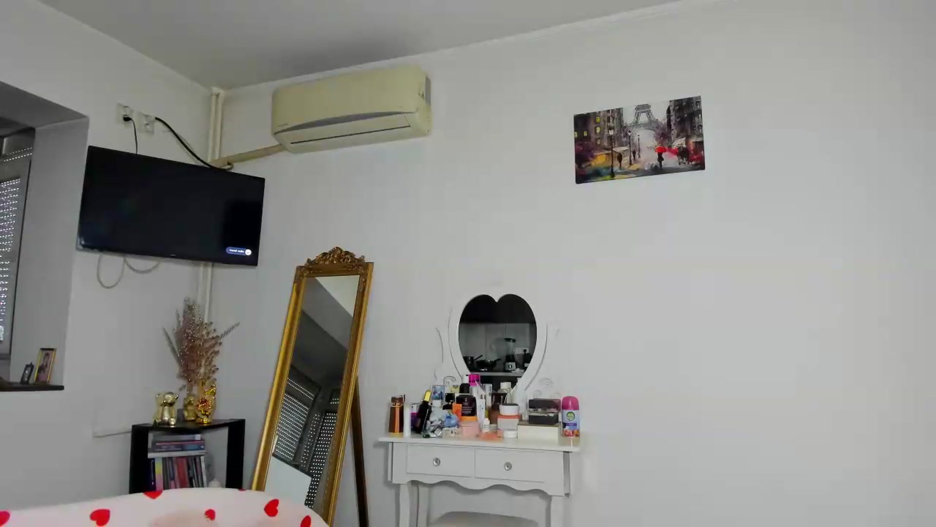 Gallery image thumbnail from MISS_JOY99's myfreecams stream on, 06/05/2026, 08:32 image 16 of 20
