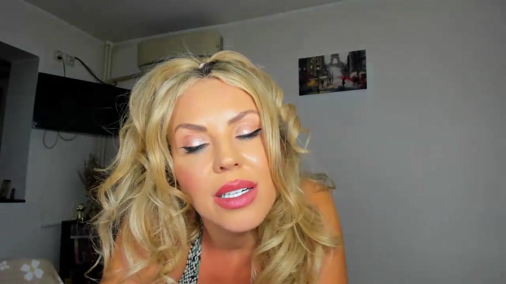 Gallery image thumbnail from MISS_JOY99's myfreecams stream on, 06/25/2026, 19:32 image 19 of 20