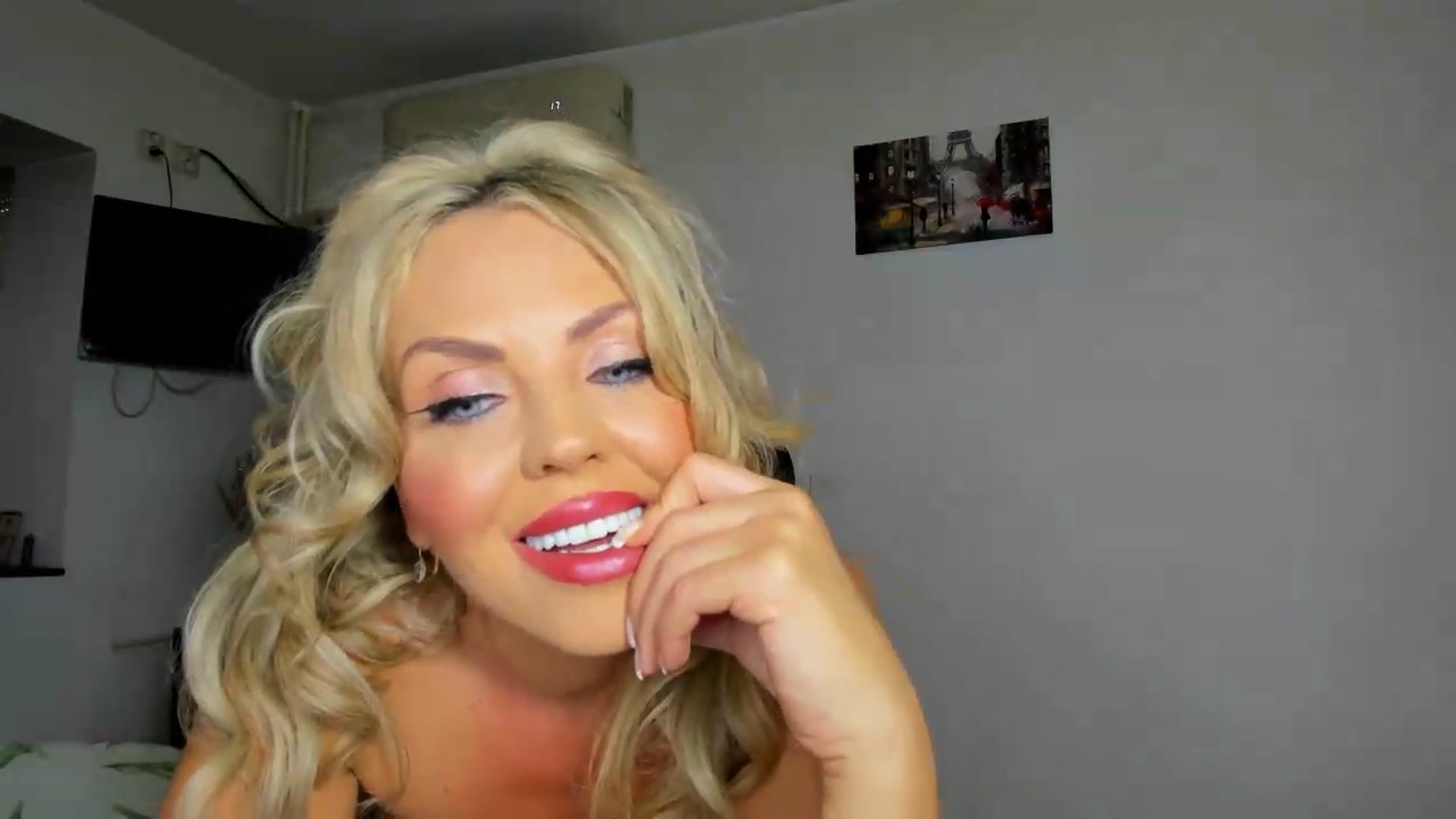 Gallery image thumbnail from MISS_JOY99's myfreecams stream on, 06/27/2026, 16:27 image 6 of 20
