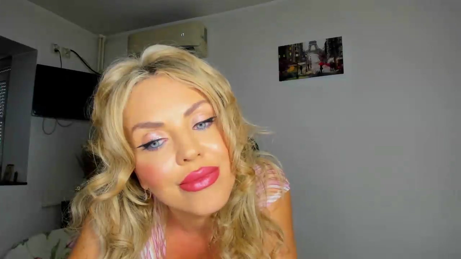 Gallery image thumbnail from MISS_JOY99's myfreecams stream on, 06/29/2026, 12:26 image 6 of 20