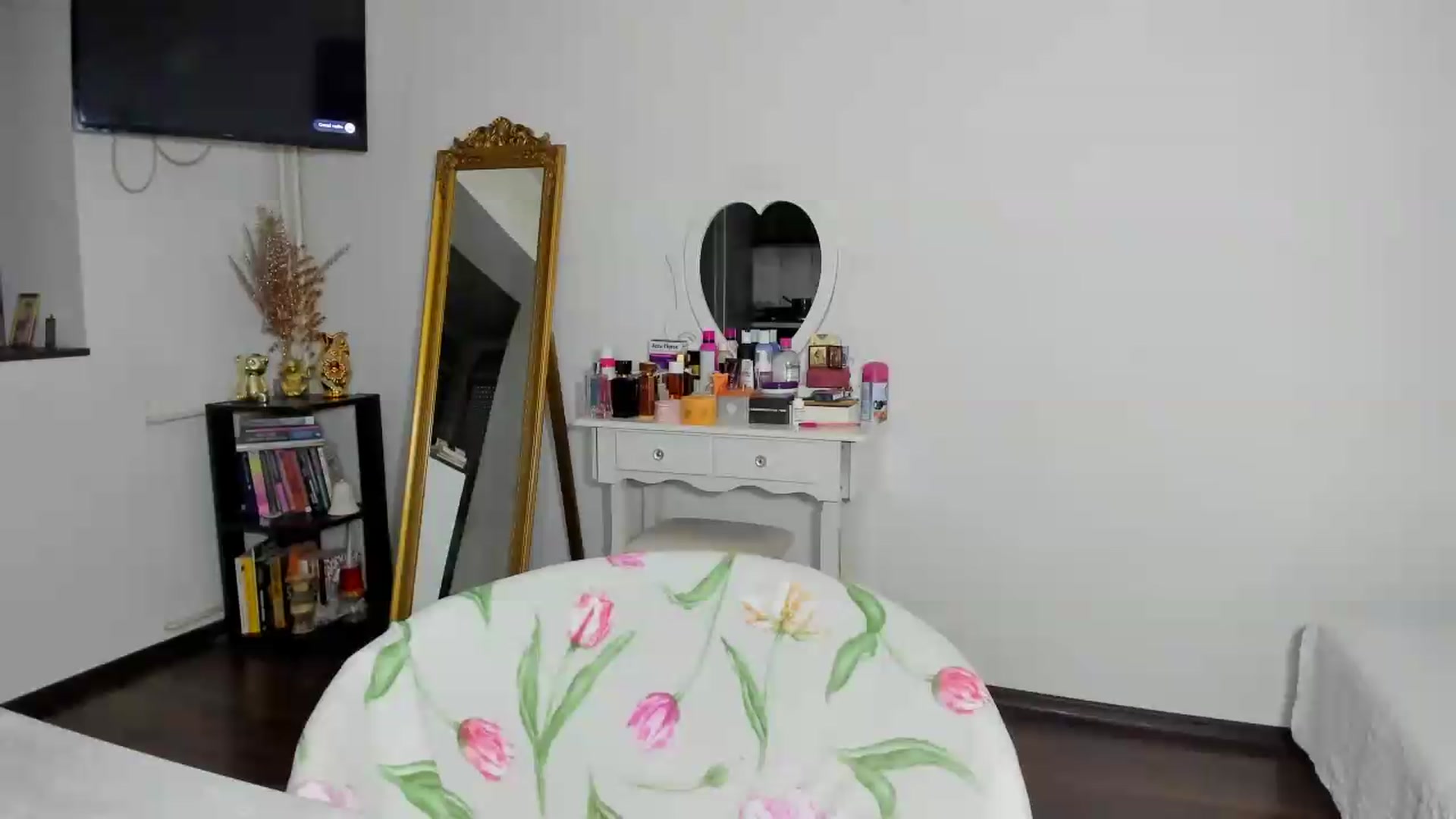 Gallery image thumbnail from MISS_JOY99's myfreecams stream on, 06/29/2026, 18:30 image 3 of 20