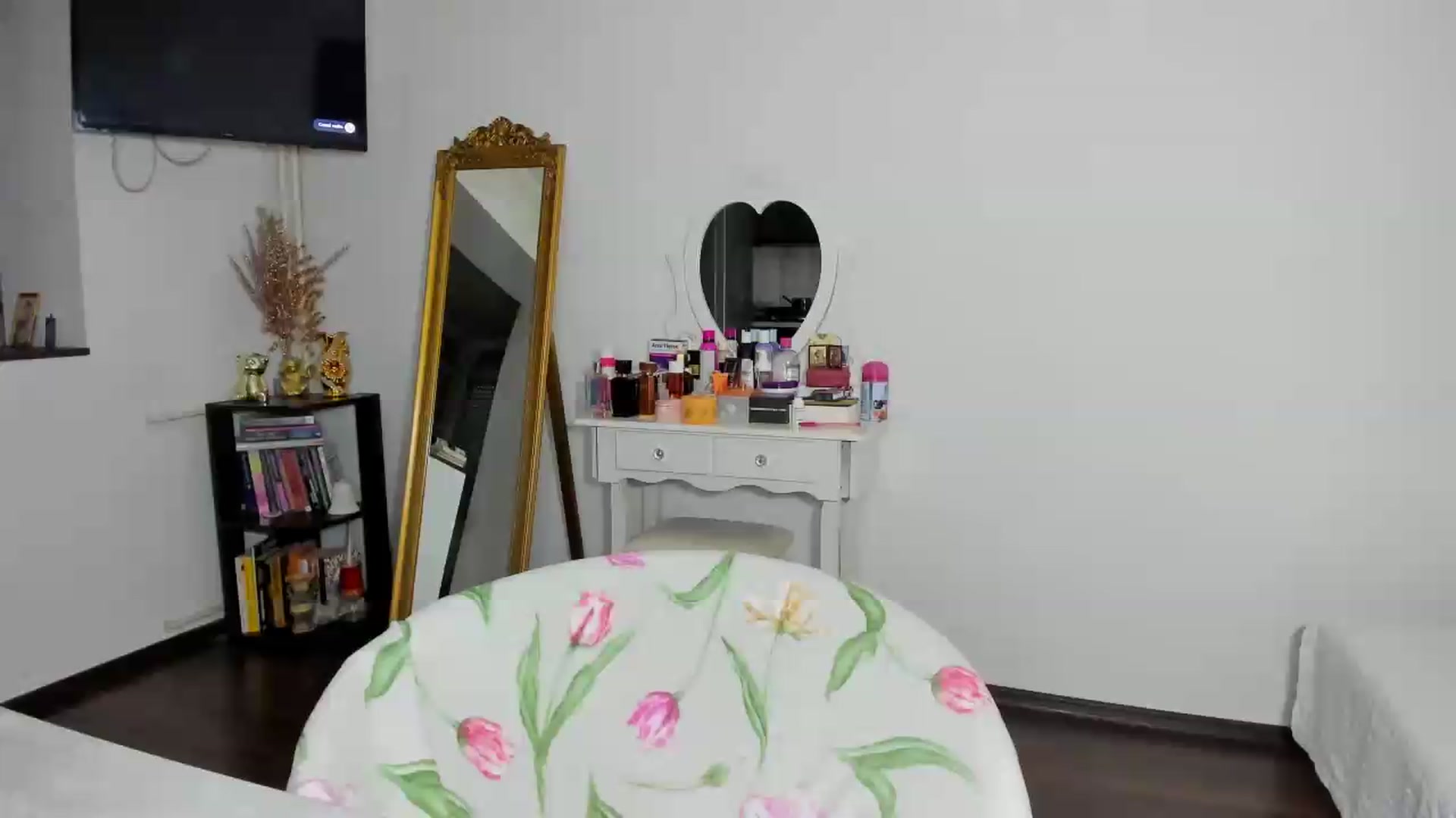 Gallery image thumbnail from MISS_JOY99's myfreecams stream on, 06/29/2026, 18:30 image 2 of 20