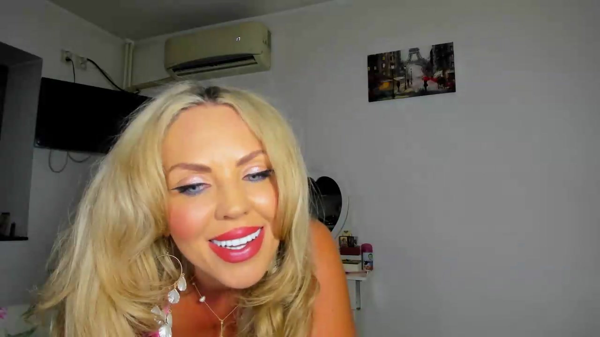 Gallery image thumbnail from MISS_JOY99's myfreecams stream on, 07/05/2026, 18:13 image 7 of 20