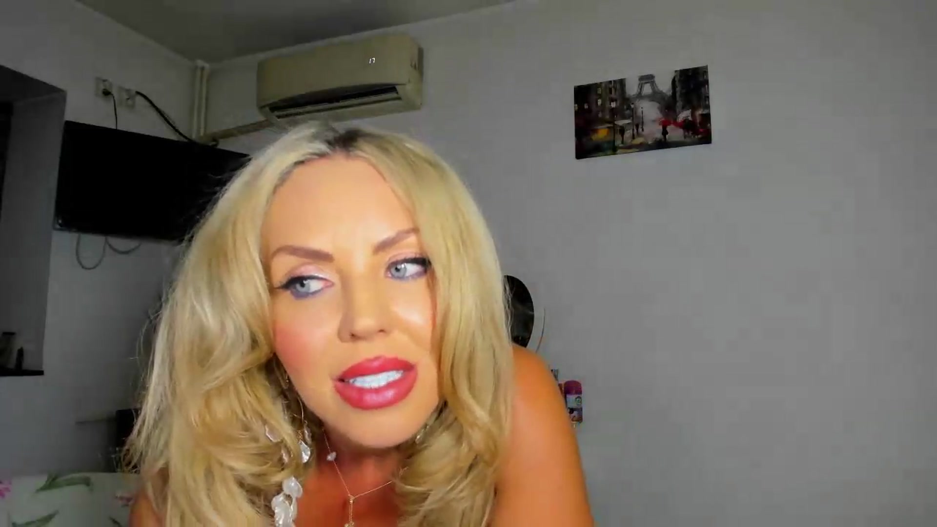 Gallery image thumbnail from MISS_JOY99's myfreecams stream on, 07/05/2026, 18:13 image 6 of 20