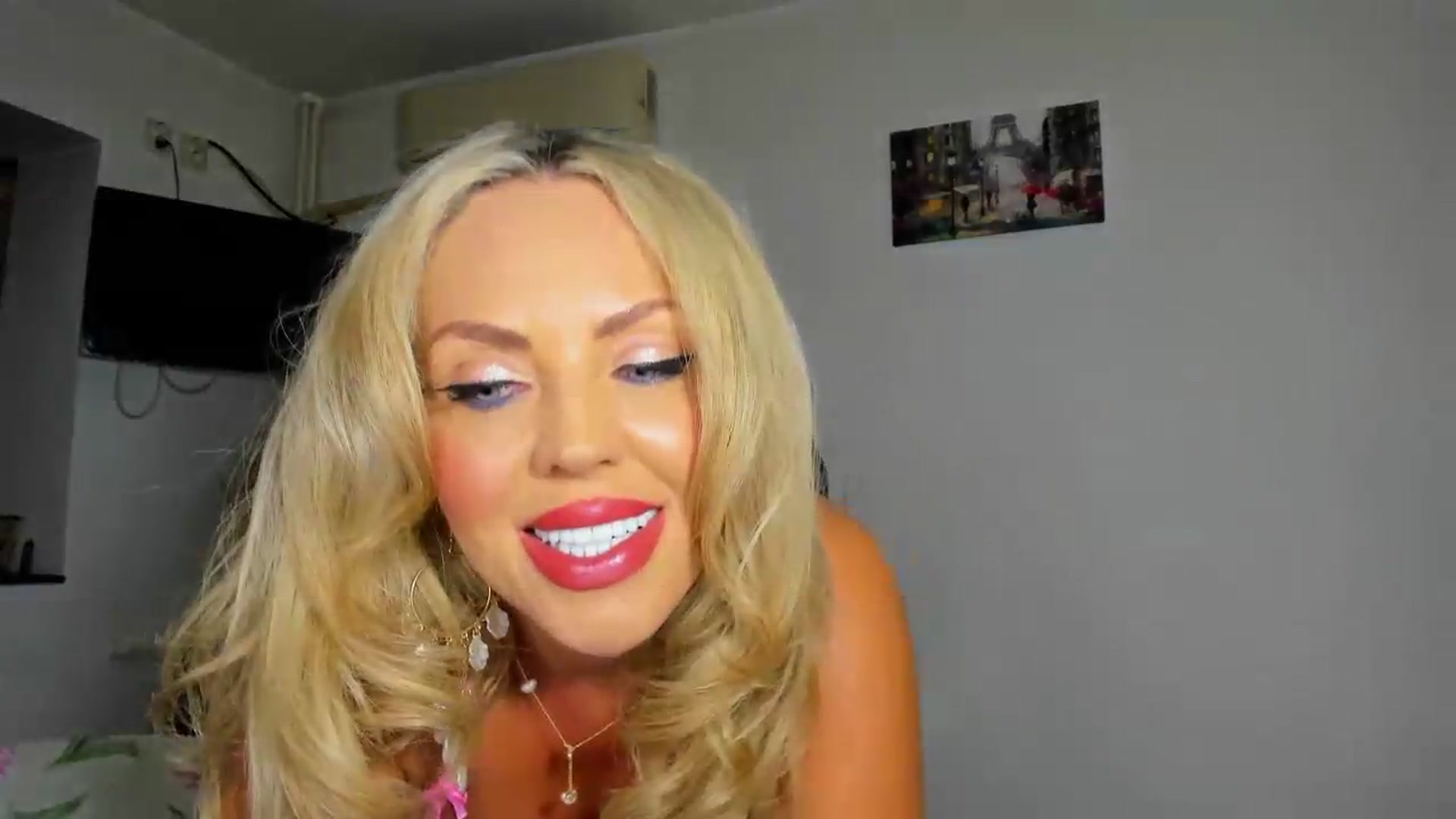 Gallery image thumbnail from MISS_JOY99's myfreecams stream on, 07/05/2026, 18:13 image 4 of 20