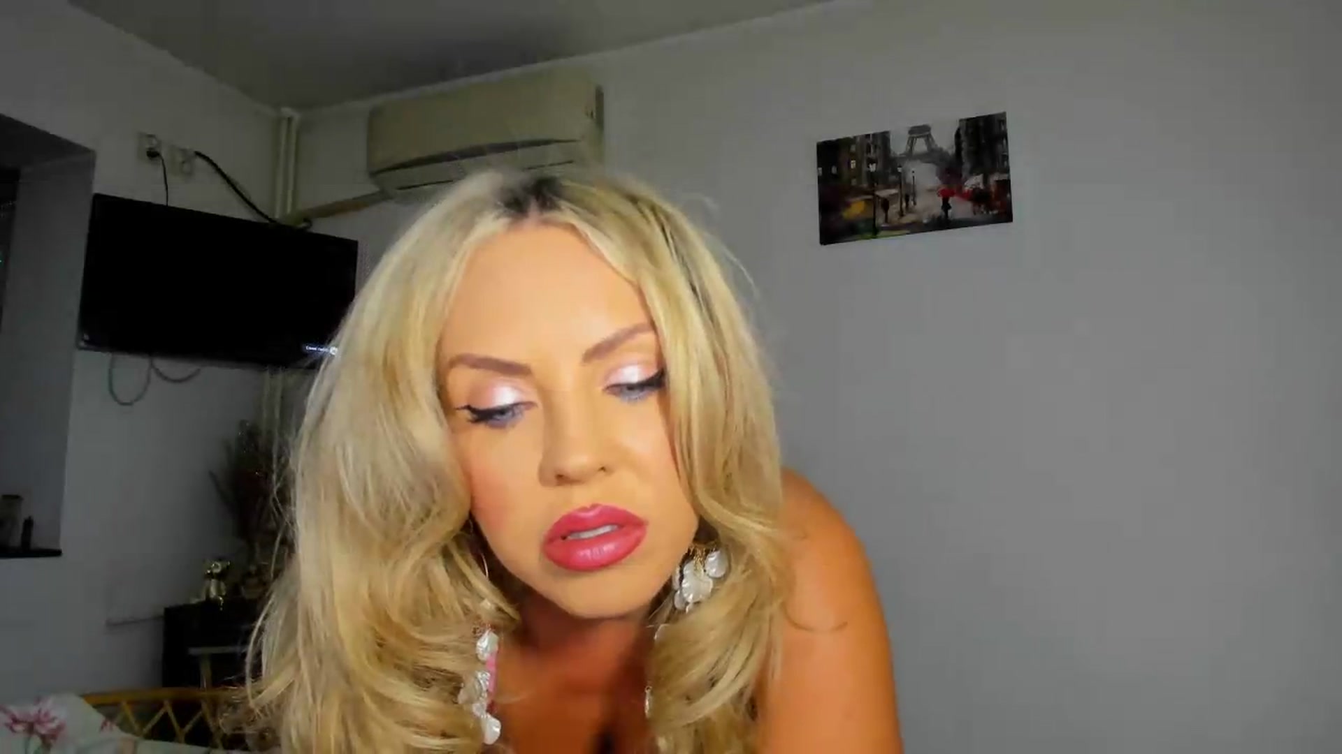 Gallery image thumbnail from MISS_JOY99's myfreecams stream on, 07/06/2026, 07:14 image 8 of 20