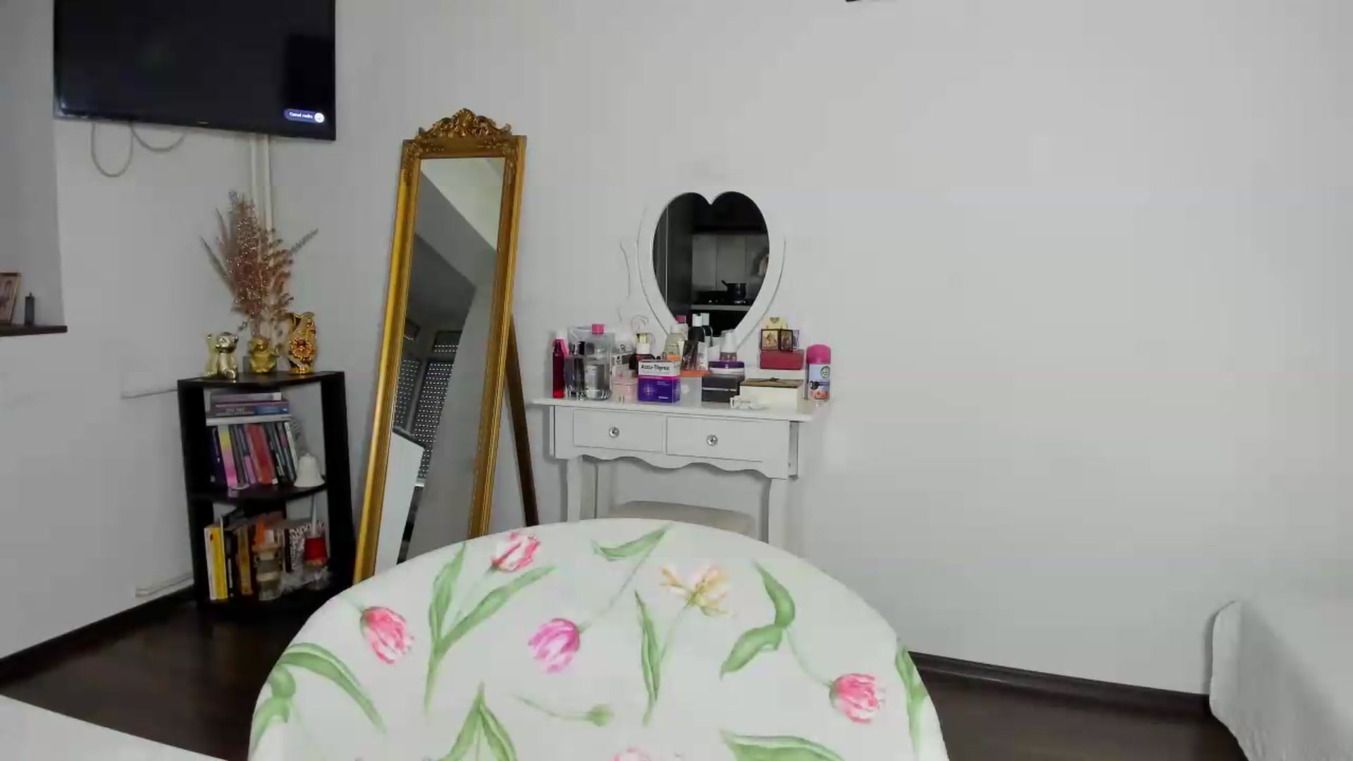 Gallery image thumbnail from MISS_JOY99's myfreecams stream on, 07/06/2026, 07:14 image 18 of 20