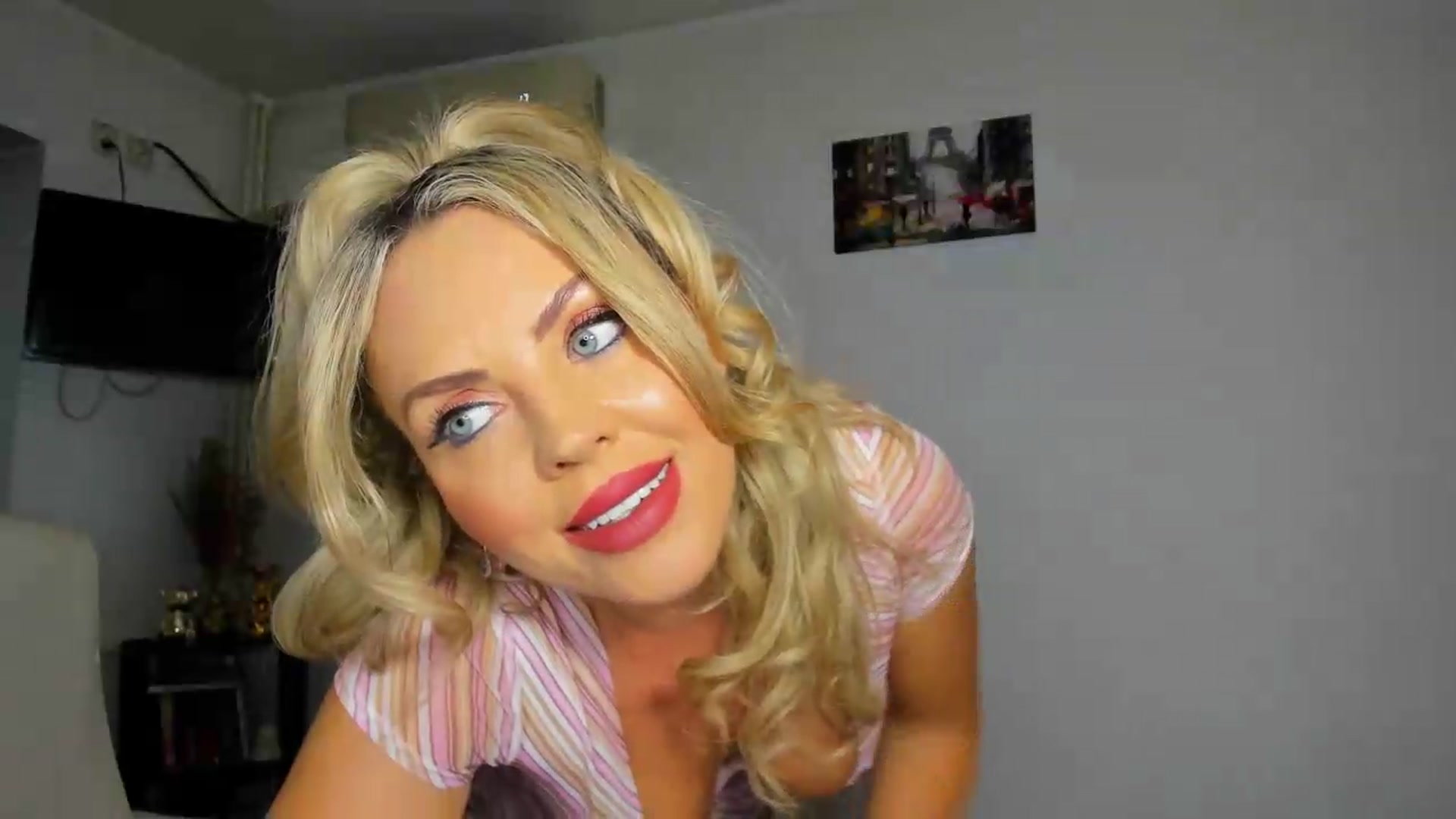 Gallery image thumbnail from MISS_JOY99's myfreecams stream on, 07/20/2026, 12:11 image 10 of 20