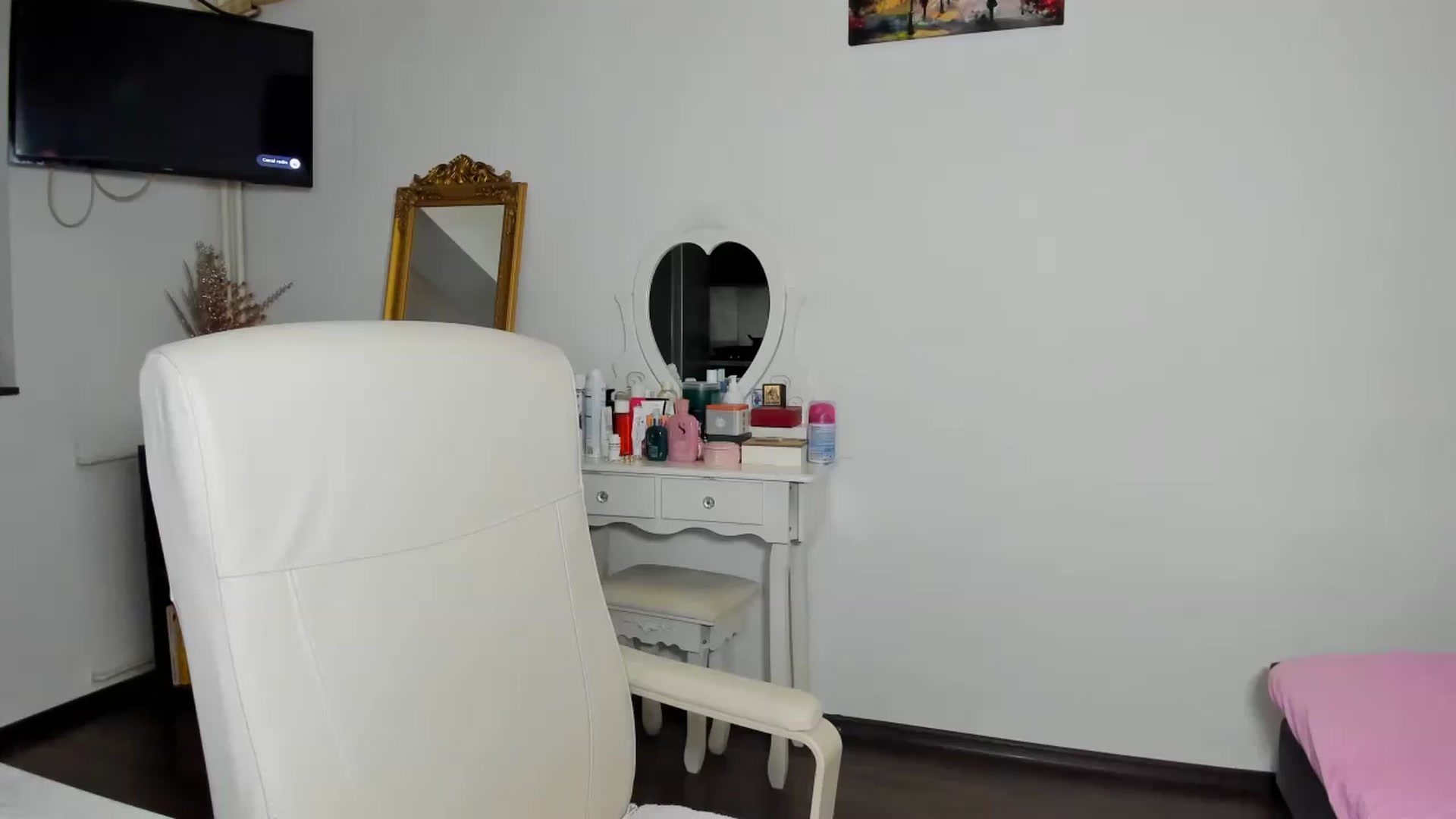 Gallery image thumbnail from MISS_JOY99's myfreecams stream on, 07/20/2026, 12:11 image 8 of 20
