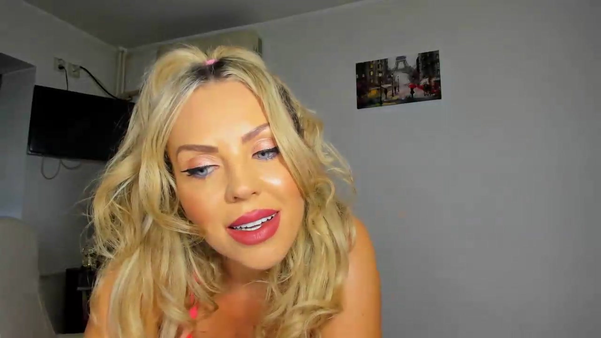 Gallery image thumbnail from MISS_JOY99's myfreecams stream on, 07/21/2026, 06:27 image 18 of 20