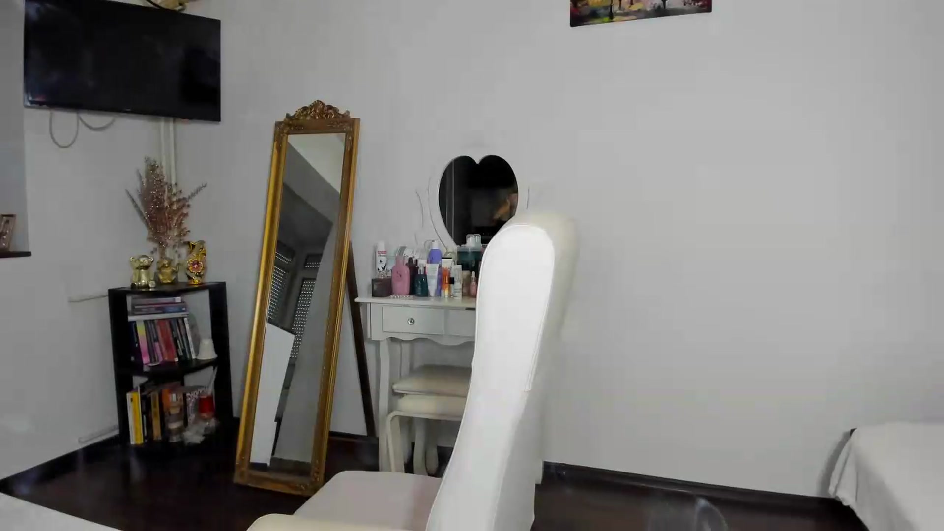 Gallery image thumbnail from MISS_JOY99's myfreecams stream on, 07/24/2026, 06:58 image 6 of 20