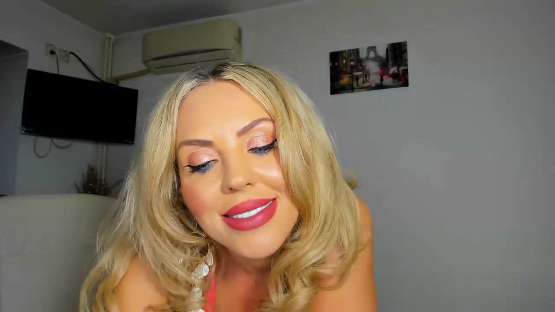 Gallery image thumbnail from MISS_JOY99's myfreecams stream on, 07/24/2026, 11:07 image 18 of 20