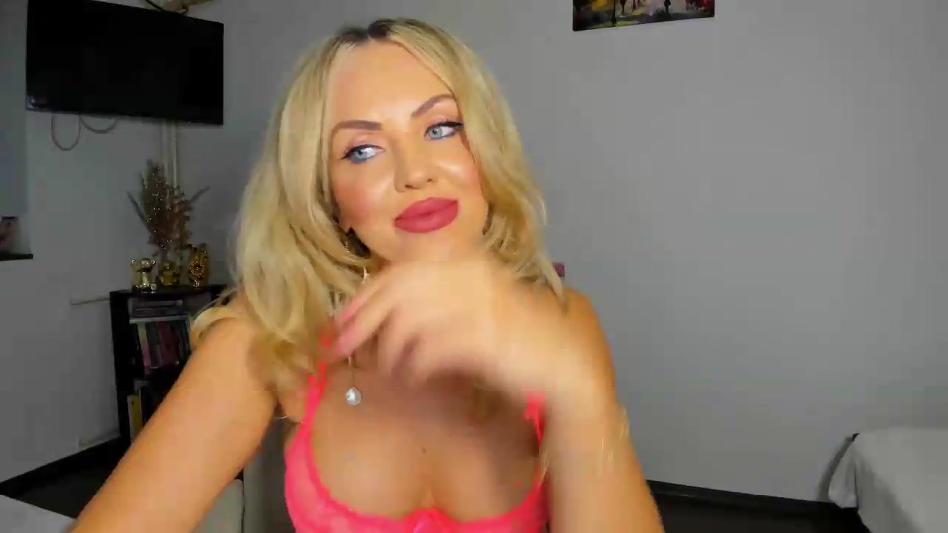 Gallery image thumbnail from MISS_JOY99's myfreecams stream on, 07/24/2026, 11:07 image 5 of 20