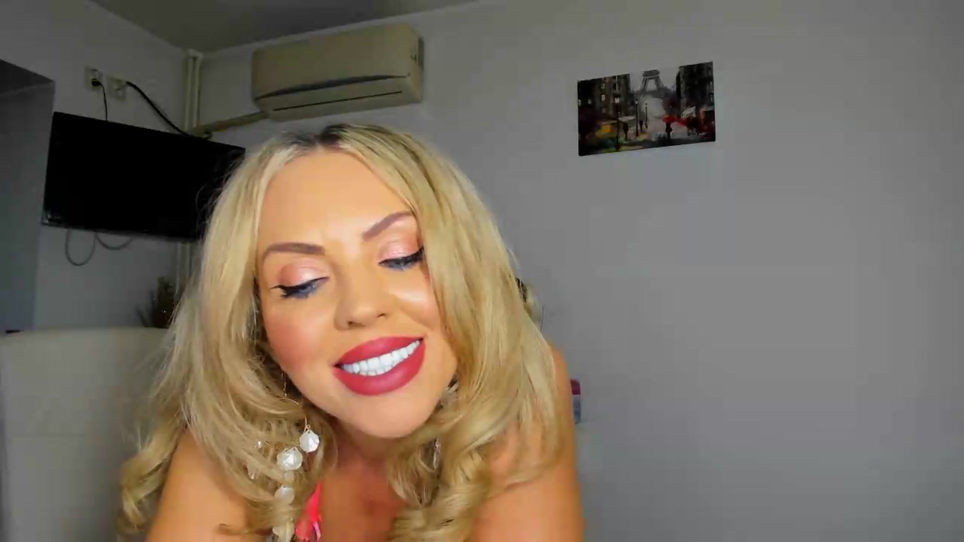 Gallery image thumbnail from MISS_JOY99's myfreecams stream on, 07/24/2026, 11:07 image 16 of 20