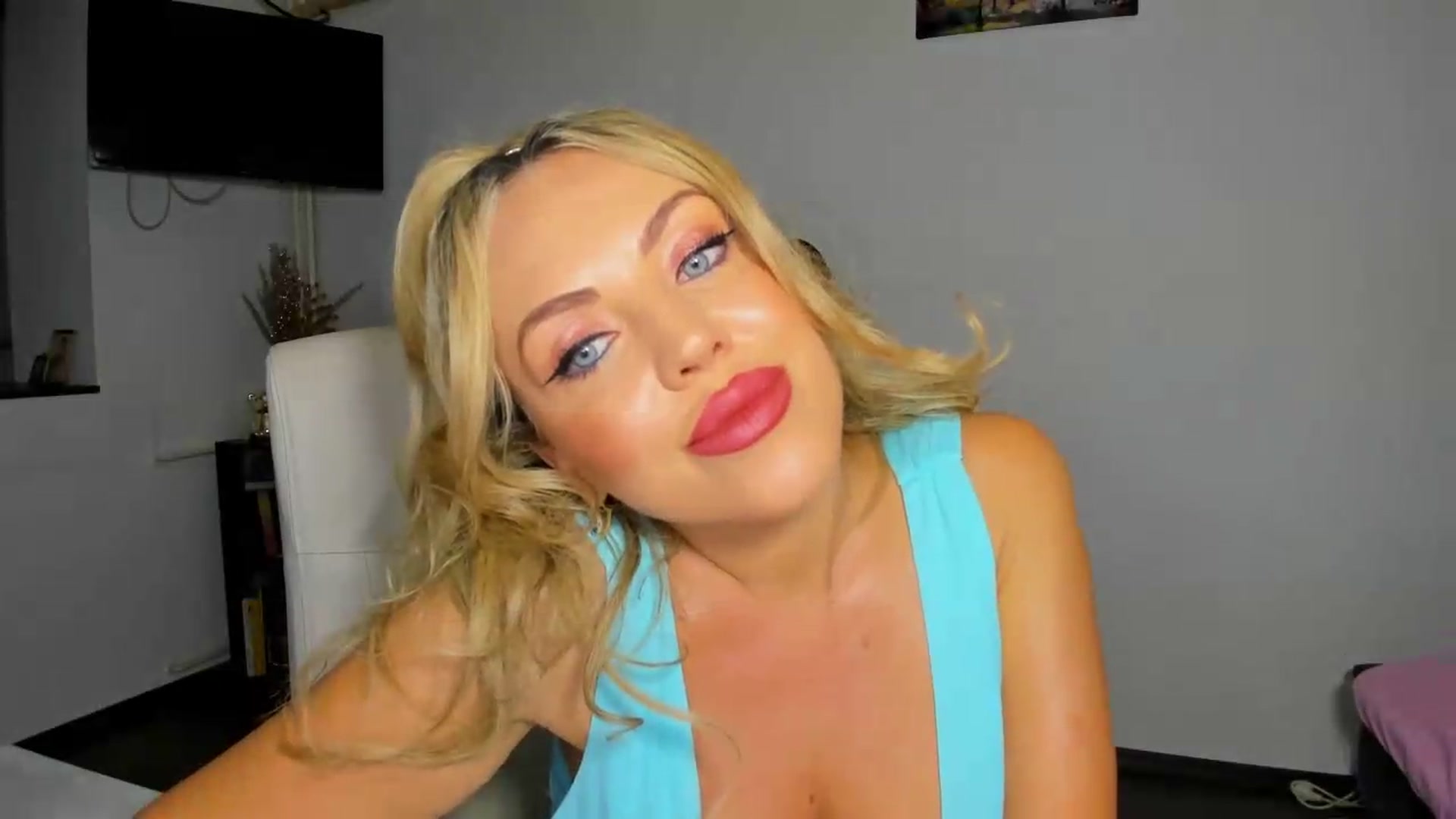 Gallery image thumbnail from MISS_JOY99's myfreecams stream on, 07/27/2026, 05:07 image 5 of 20