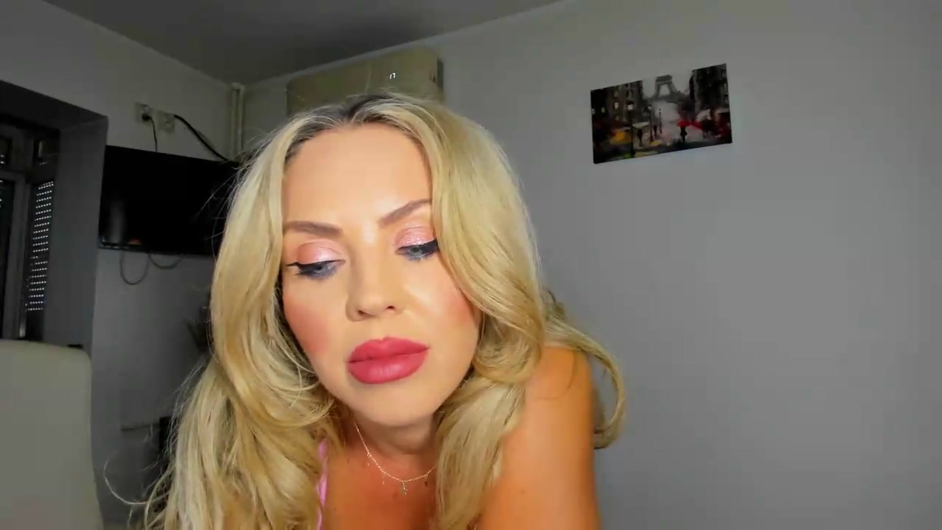 Gallery image thumbnail from MISS_JOY99's myfreecams stream on, 08/07/2026, 11:07 image 4 of 20