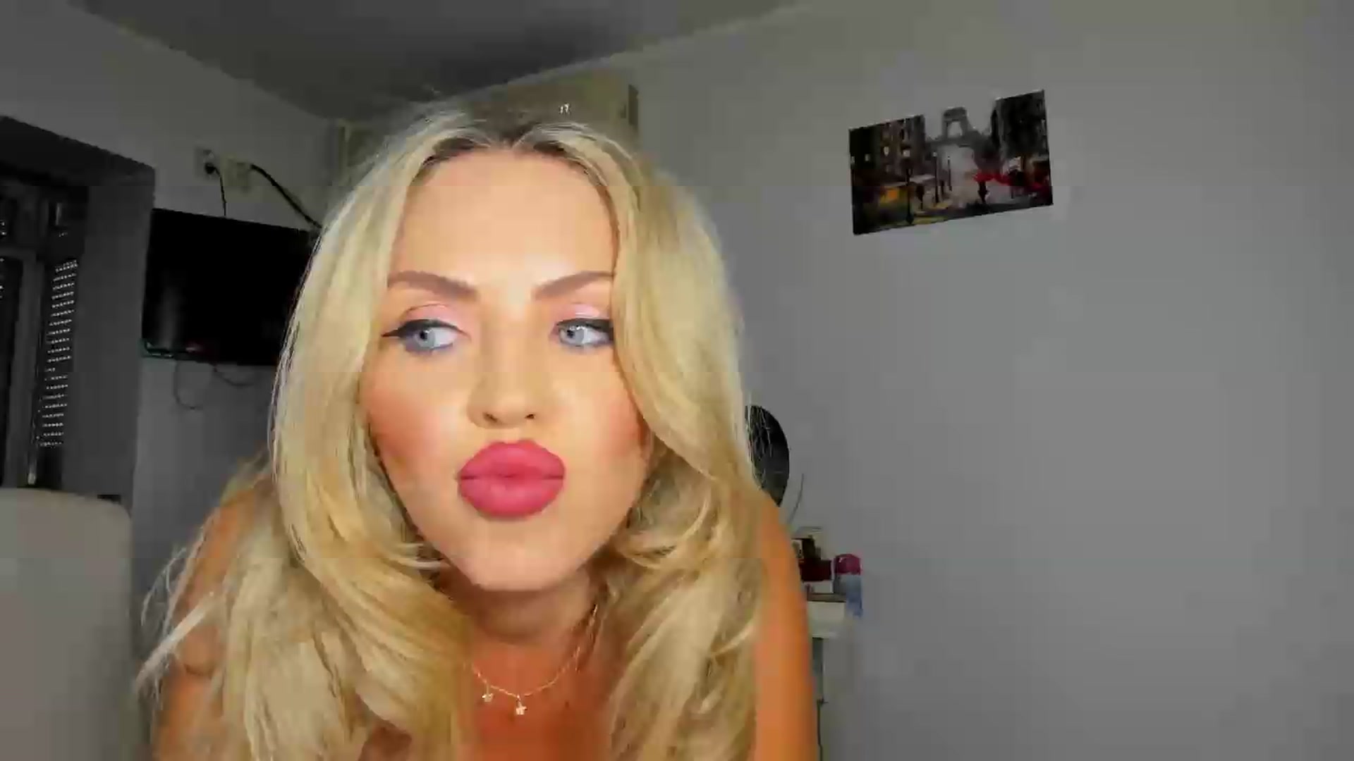 Gallery image thumbnail from MISS_JOY99's myfreecams stream on, 08/07/2026, 11:07 image 1 of 20