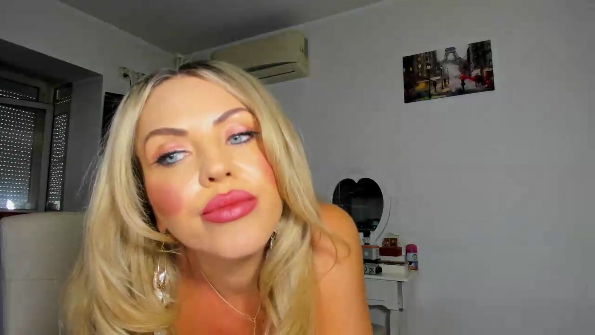 Gallery image thumbnail from MISS_JOY99's myfreecams stream on, 08/24/2026, 11:26 image 2 of 20
