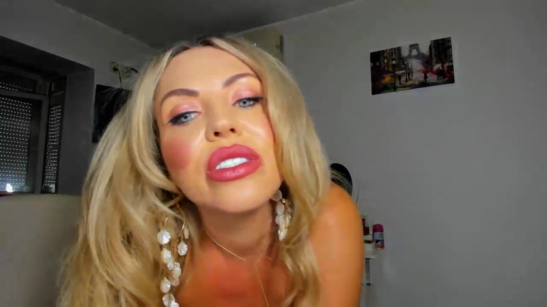 Gallery image thumbnail from MISS_JOY99's myfreecams stream on, 08/24/2026, 11:26 image 11 of 20