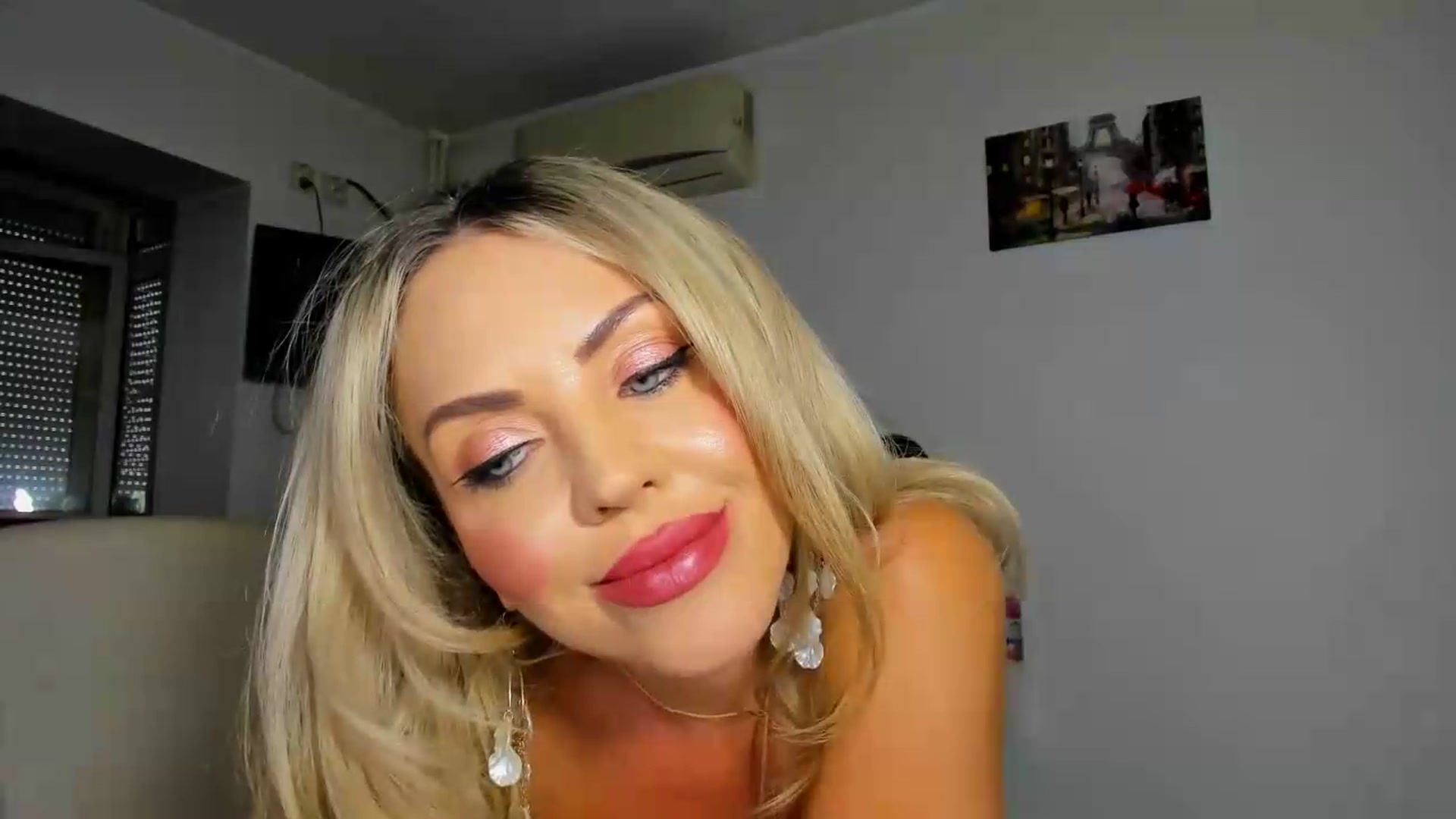 Gallery image thumbnail from MISS_JOY99's myfreecams stream on, 08/24/2026, 11:26 image 9 of 20