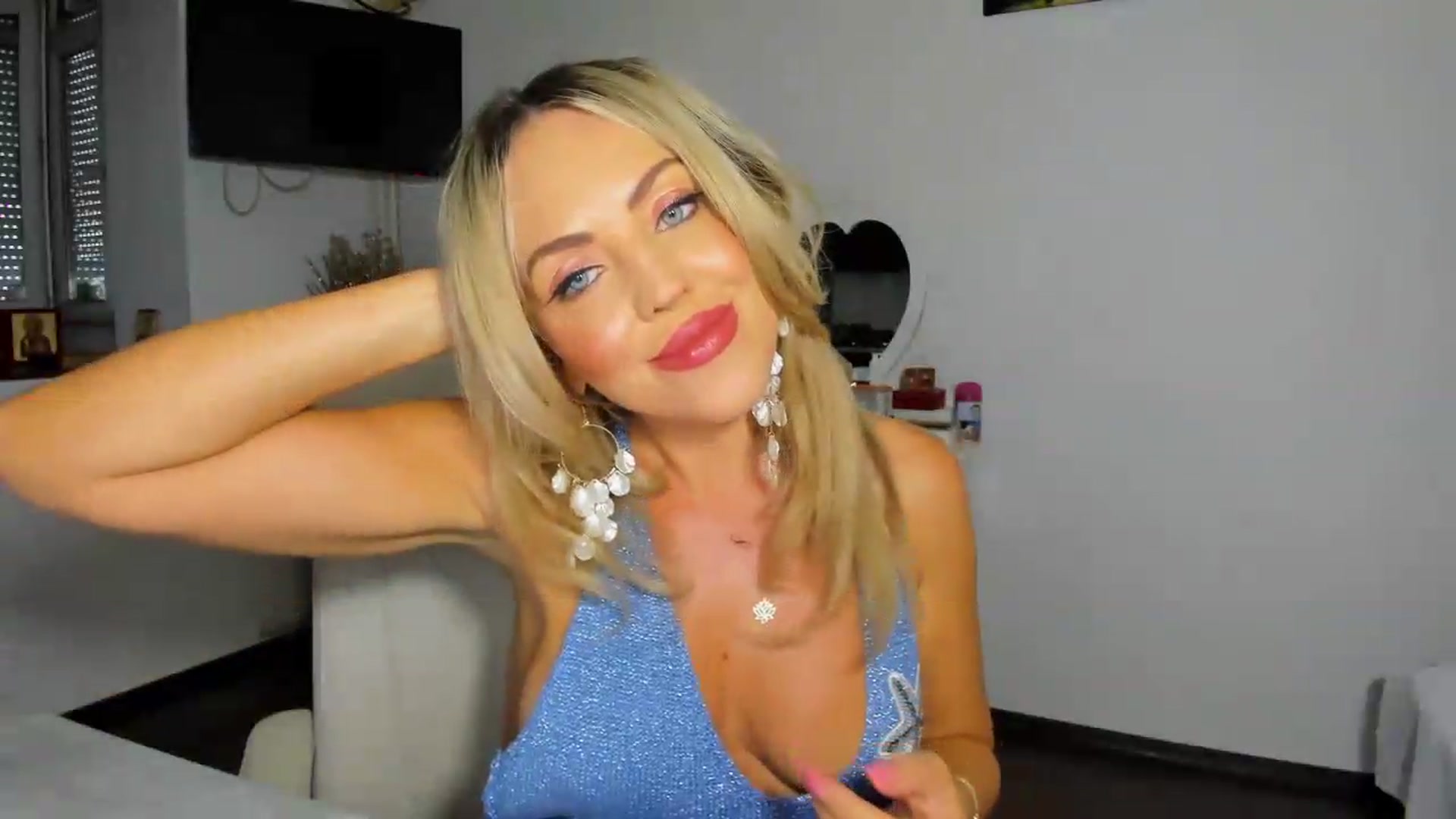 Gallery image thumbnail from MISS_JOY99's myfreecams stream on, 08/25/2026, 07:19 image 10 of 20
