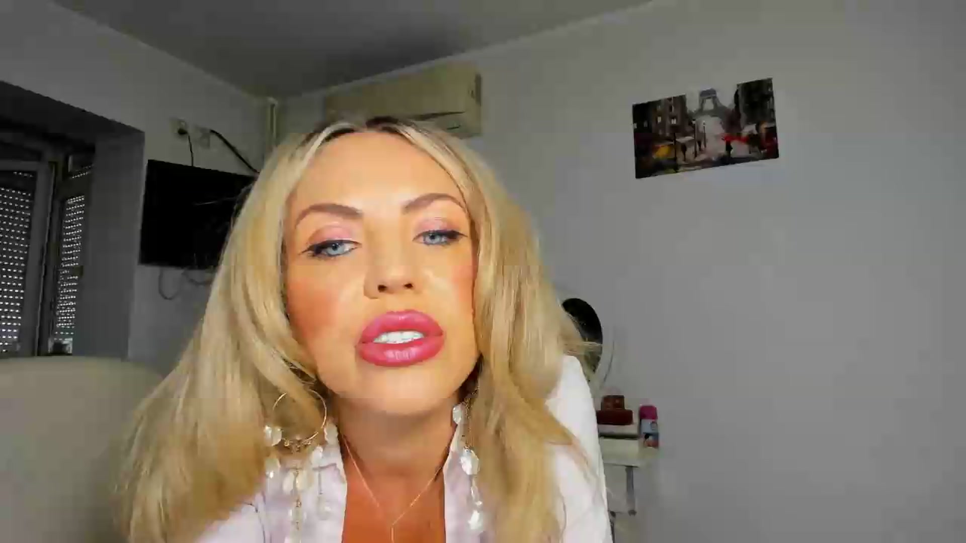 Gallery image thumbnail from MISS_JOY99's myfreecams stream on, 08/25/2026, 07:58 image 1 of 20
