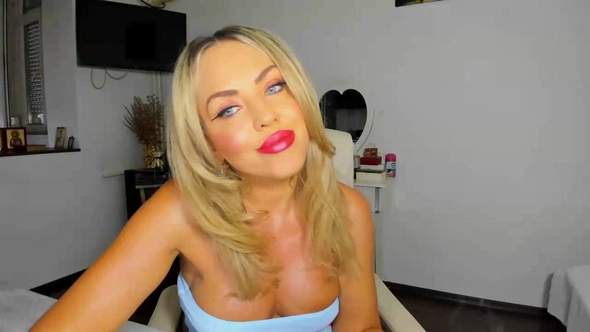 Gallery image thumbnail from MISS_JOY99's myfreecams stream on, 08/26/2026, 07:38 image 2 of 20