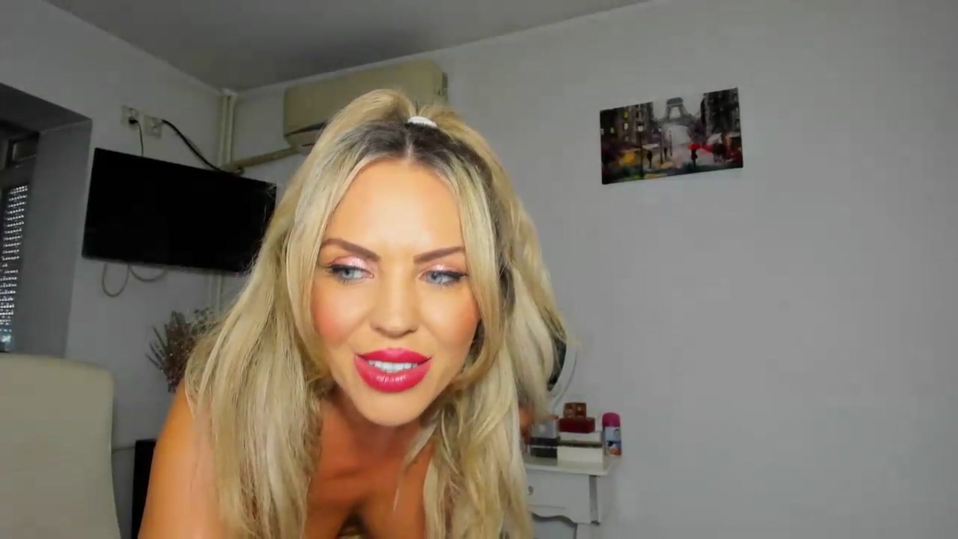 Gallery image thumbnail from MISS_JOY99's myfreecams stream on, 08/28/2026, 07:26 image 7 of 20