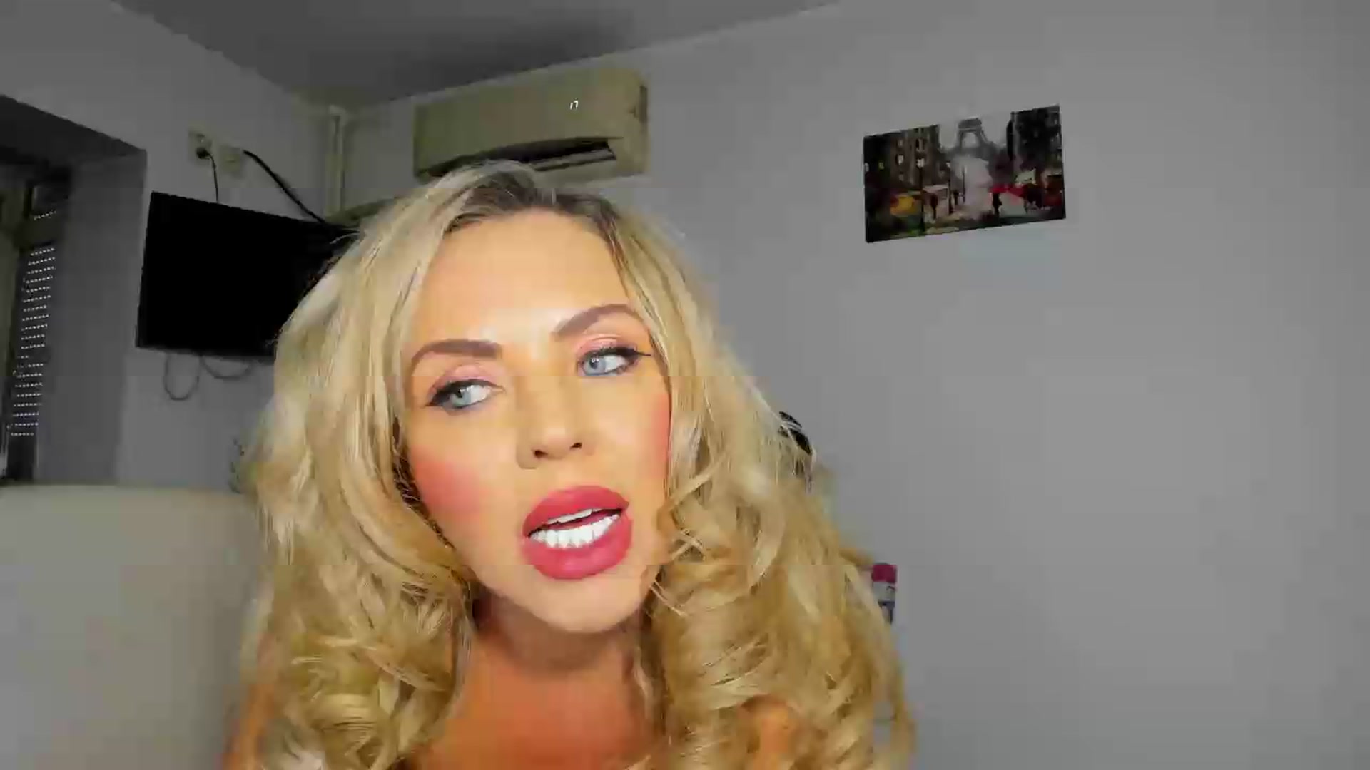 Gallery image thumbnail from MISS_JOY99's myfreecams stream on, 08/31/2026, 12:40 image 1 of 20