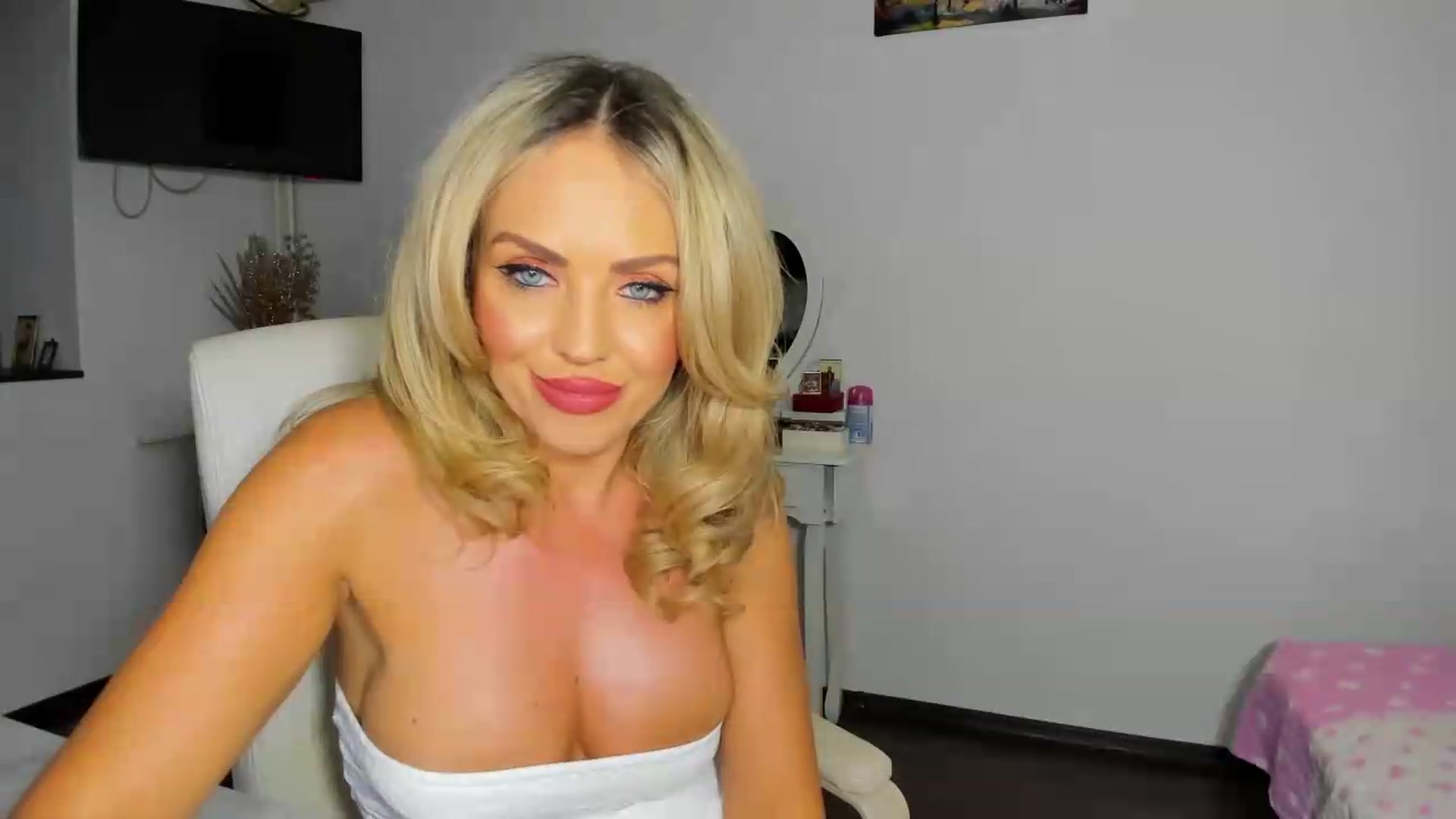 Gallery image thumbnail from MISS_JOY99's myfreecams stream on, 09/03/2026, 06:59 image 19 of 20