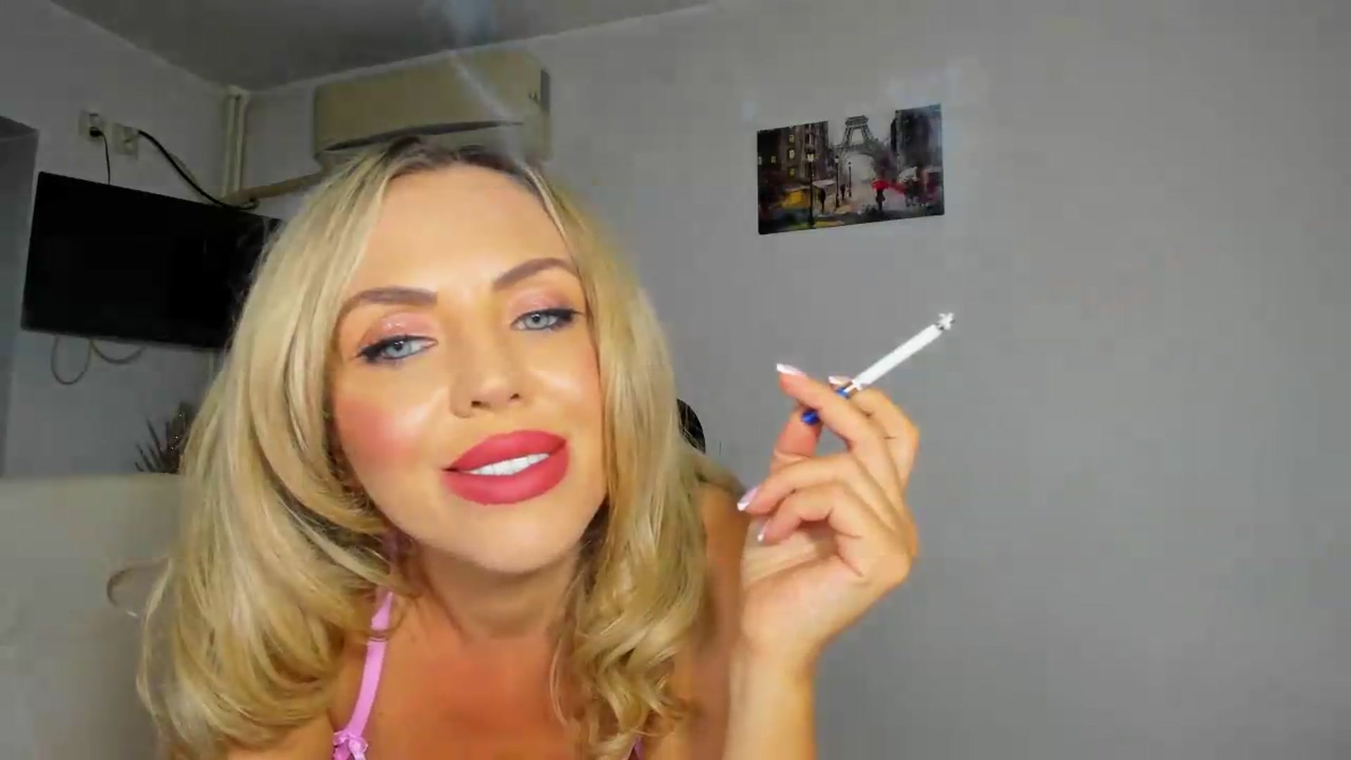 Gallery image thumbnail from MISS_JOY99's myfreecams stream on, 09/05/2026, 12:42 image 14 of 20