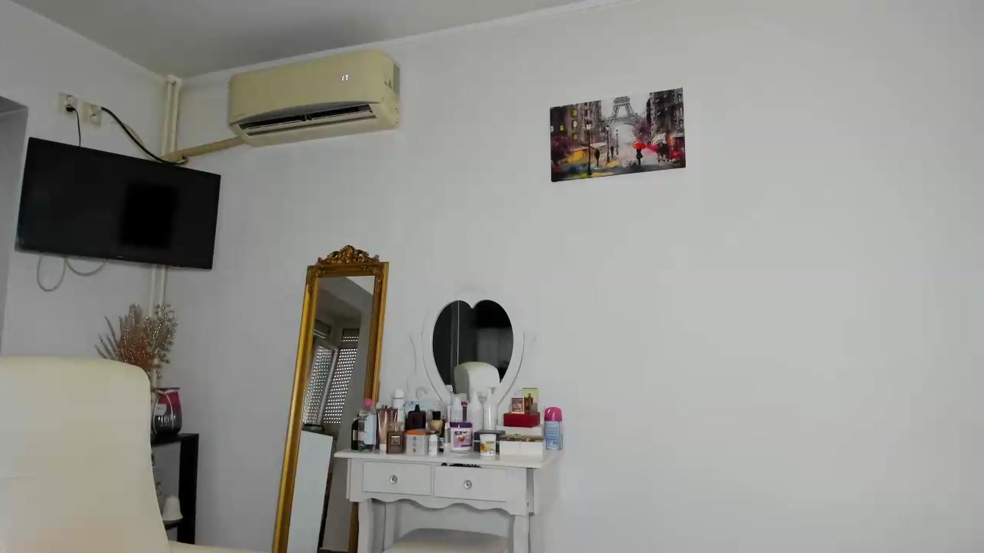 Gallery image thumbnail from MISS_JOY99's myfreecams stream on, 09/05/2026, 12:42 image 8 of 20