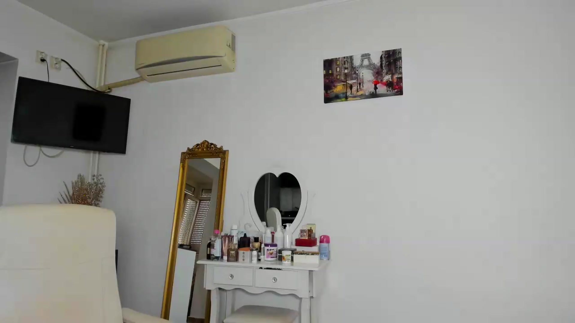 Gallery image thumbnail from MISS_JOY99's myfreecams stream on, 09/05/2026, 15:42 image 12 of 20