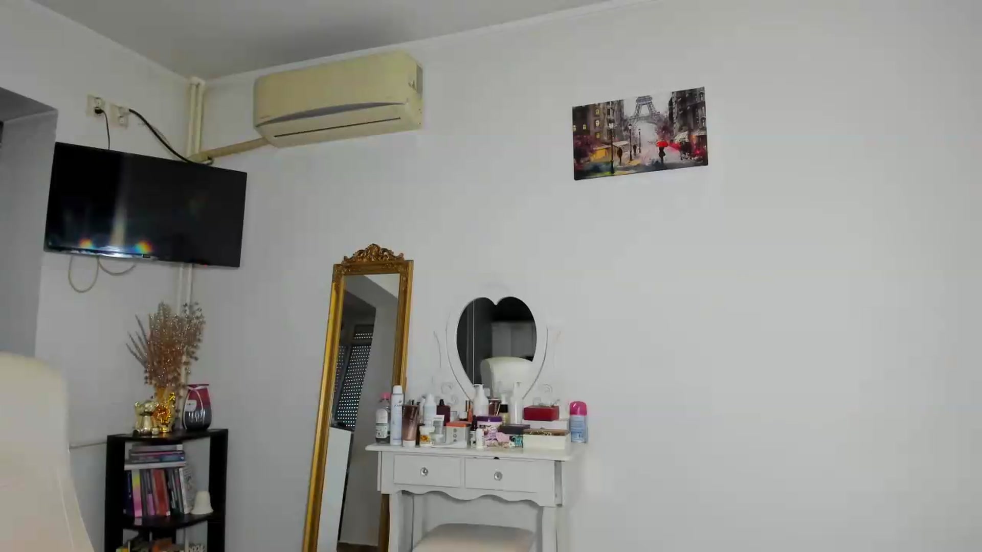Gallery image thumbnail from MISS_JOY99's myfreecams stream on, 09/09/2026, 07:49 image 9 of 20