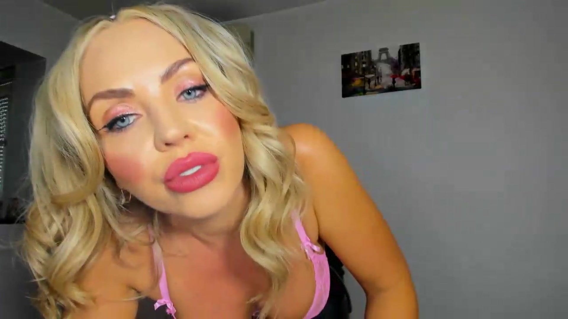 Gallery image thumbnail from MISS_JOY99's myfreecams stream on, 09/10/2026, 12:12 image 17 of 20