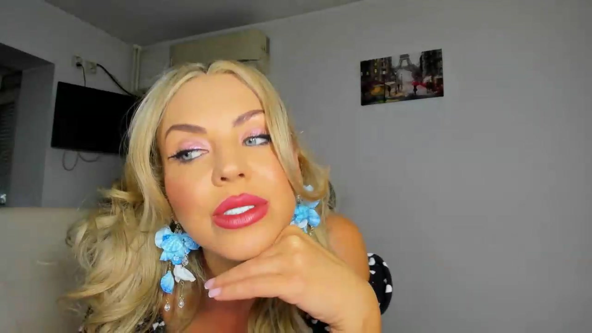 Gallery image thumbnail from MISS_JOY99's myfreecams stream on, 09/13/2026, 06:52 image 2 of 20