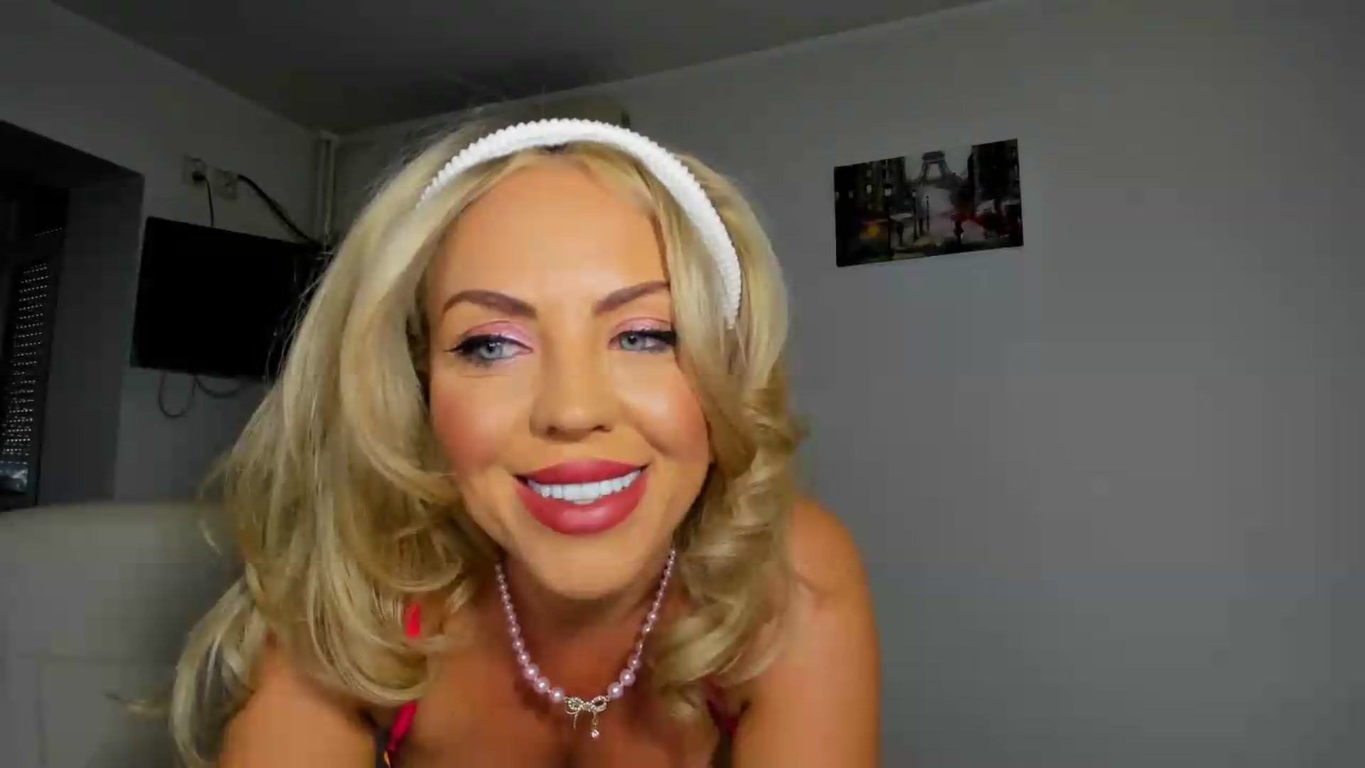 Gallery image thumbnail from MISS_JOY99's myfreecams stream on, 09/20/2026, 05:12 image 17 of 20