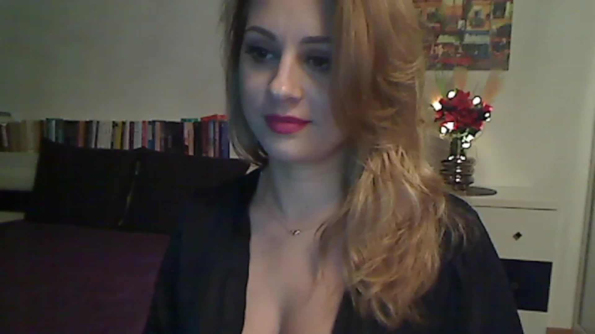 Gallery image thumbnail from MISS__S's myfreecams stream on, 11/25/2022, 01:41 image 9 of 20