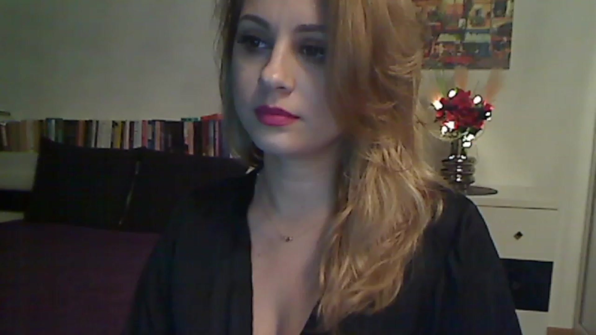 Gallery image thumbnail from MISS__S's myfreecams stream on, 11/25/2022, 01:41 image 10 of 20