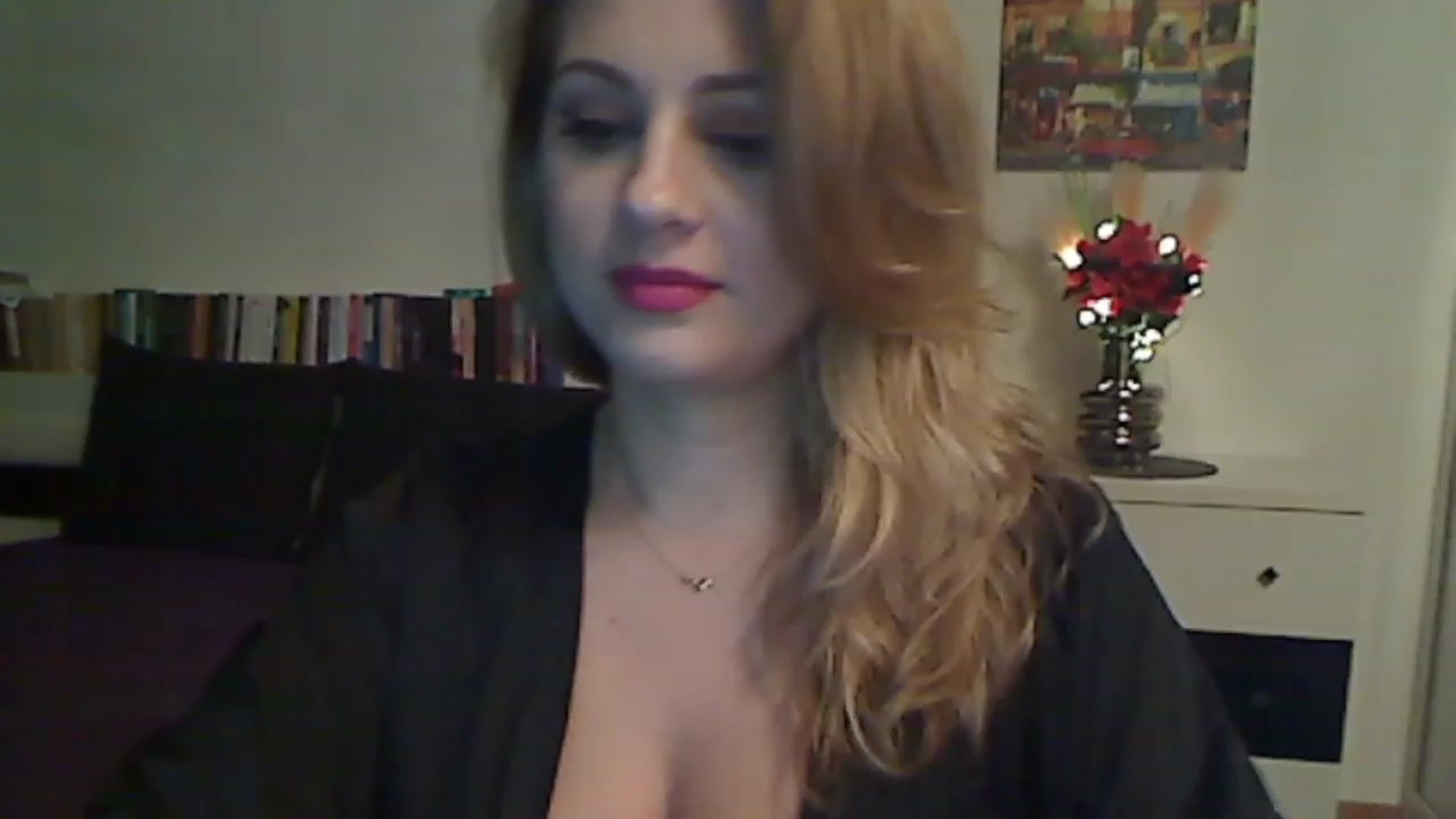 Gallery image thumbnail from MISS__S's myfreecams stream on, 11/25/2022, 02:16 image 6 of 20